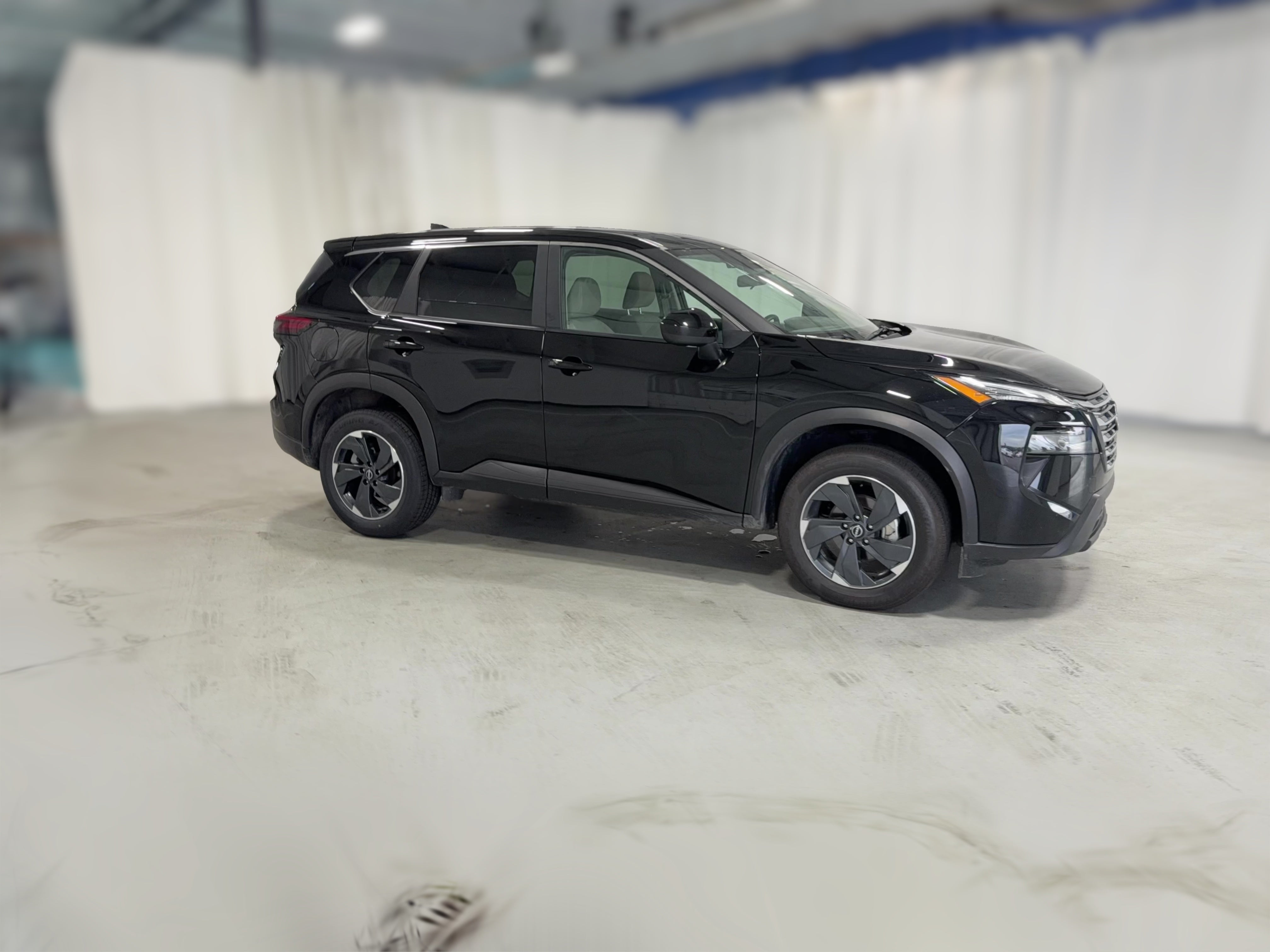 2025 Nissan Rogue SV - Photo 37