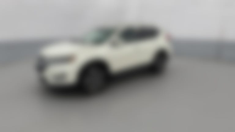 2017 Nissan Rogue vehicle photo