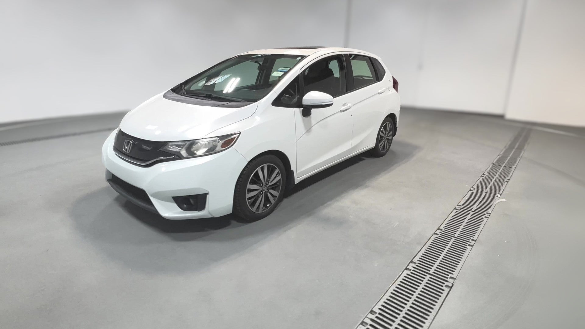 2016 Honda Fit vehicle photo