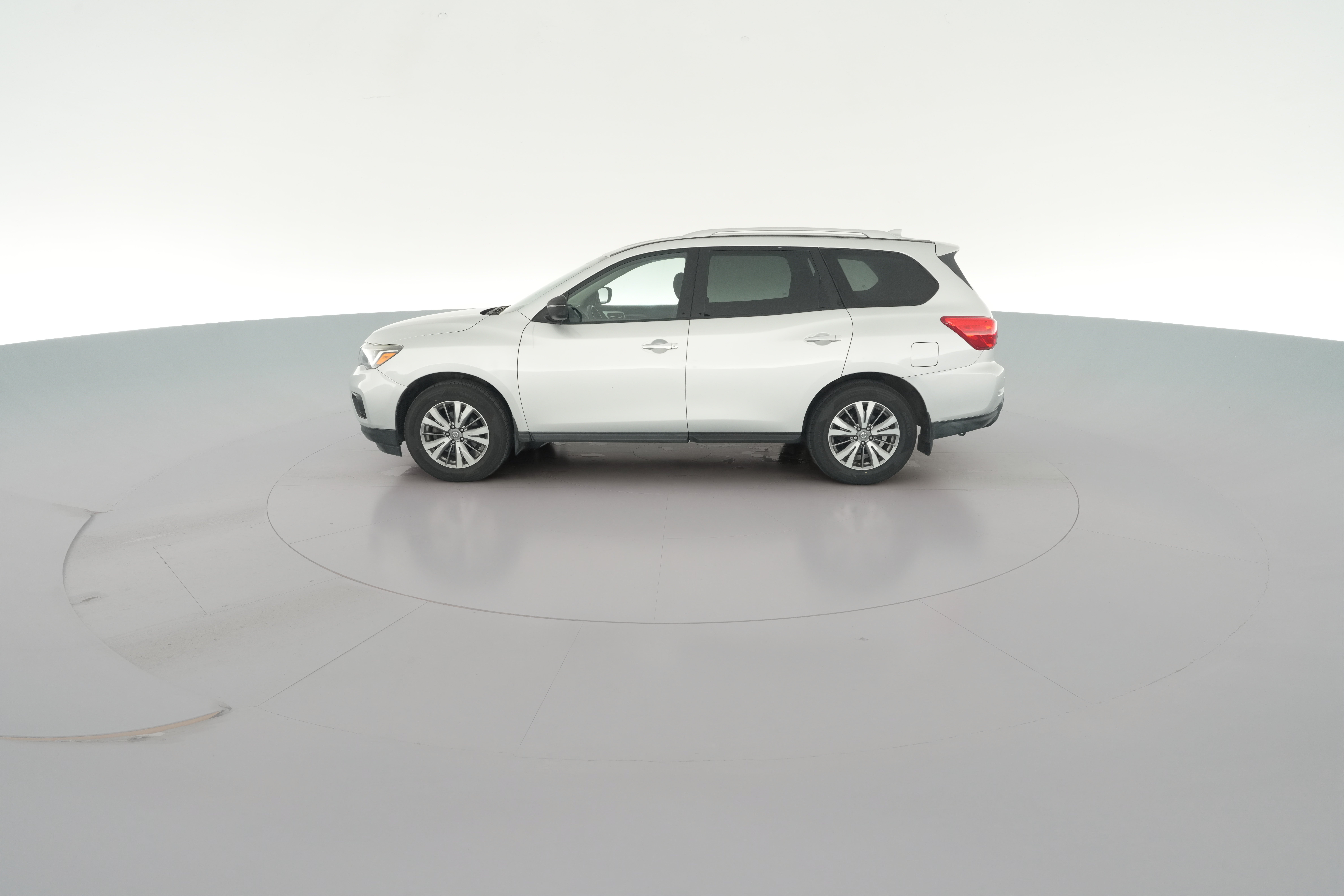 2019 Nissan Pathfinder S - Photo 25