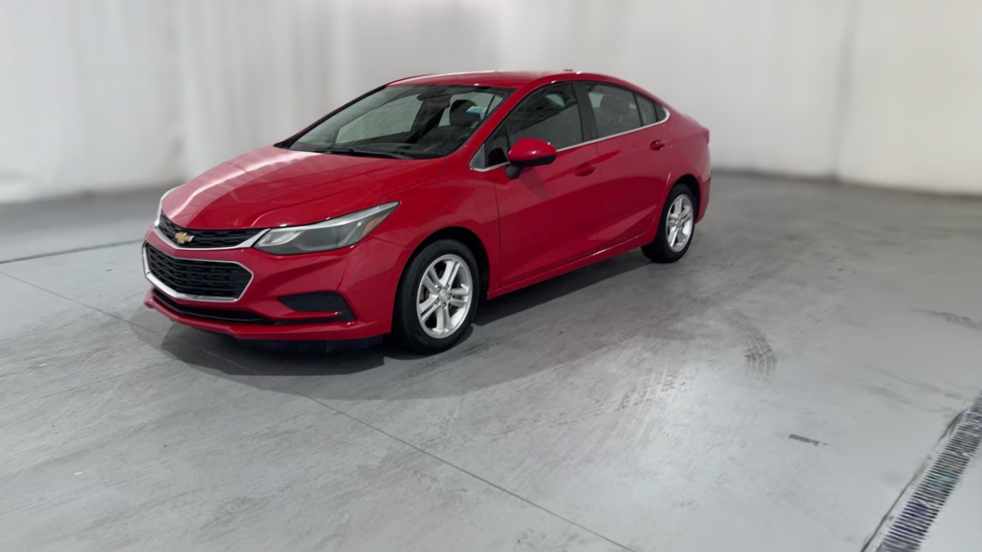 2018 Chevrolet Cruze vehicle photo