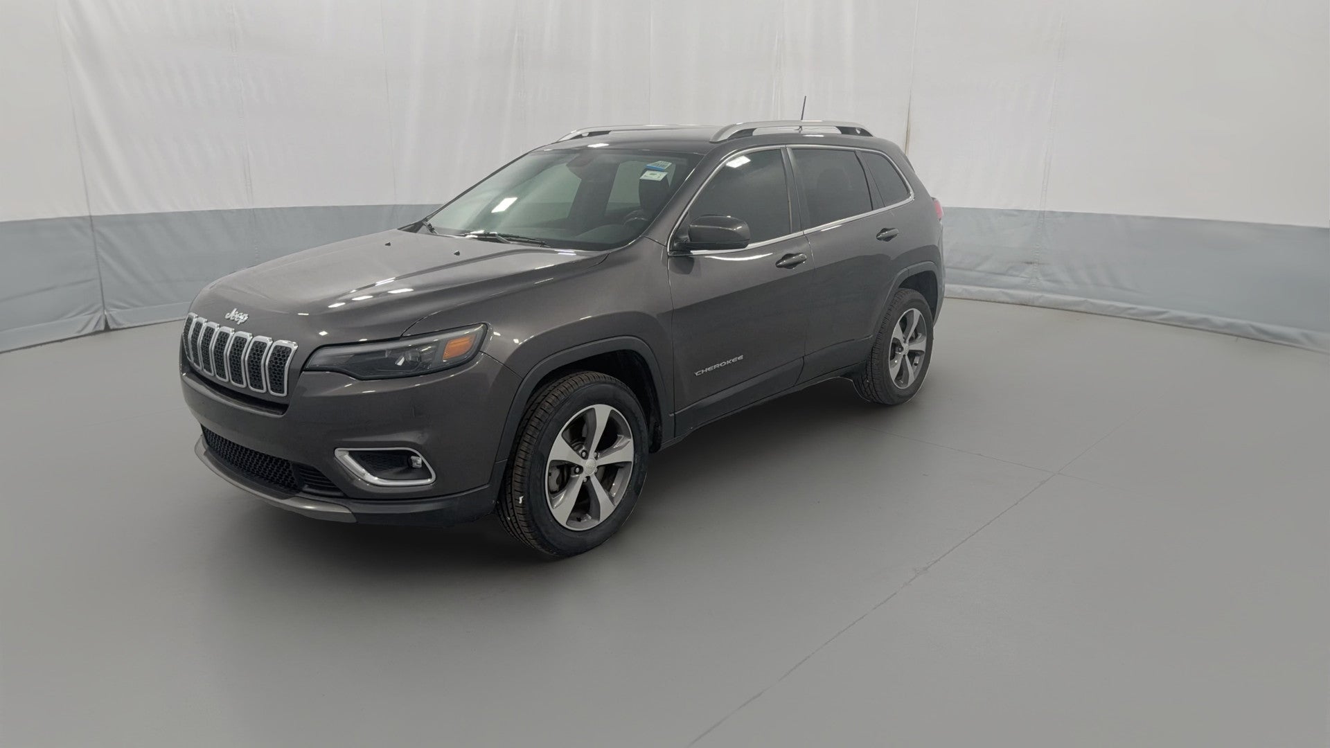 2019 Jeep Cherokee vehicle photo
