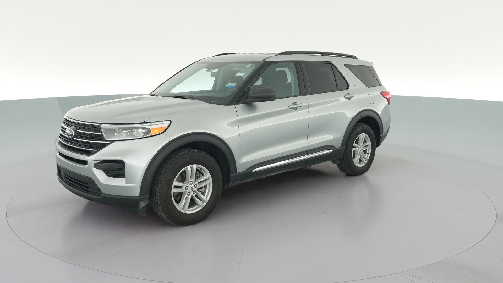 2023 Ford Explorer vehicle photo