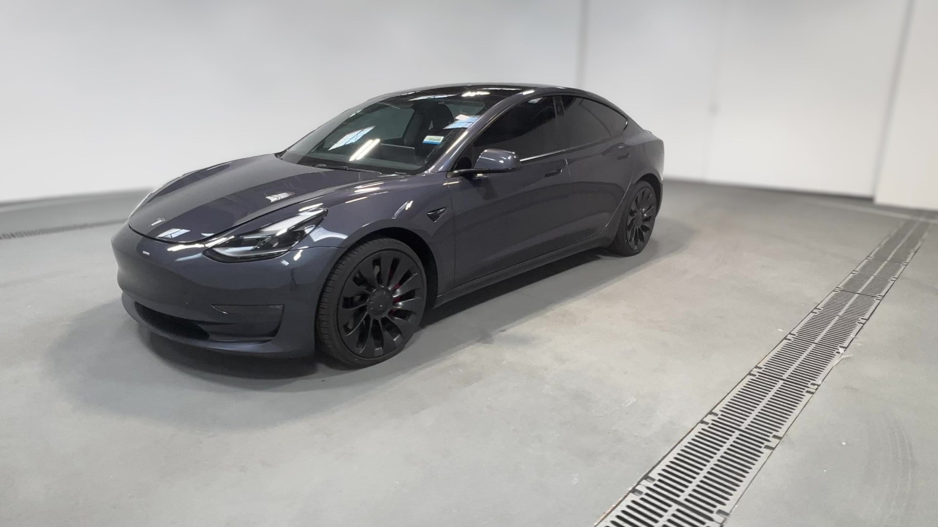 2023 Tesla Model 3 vehicle photo