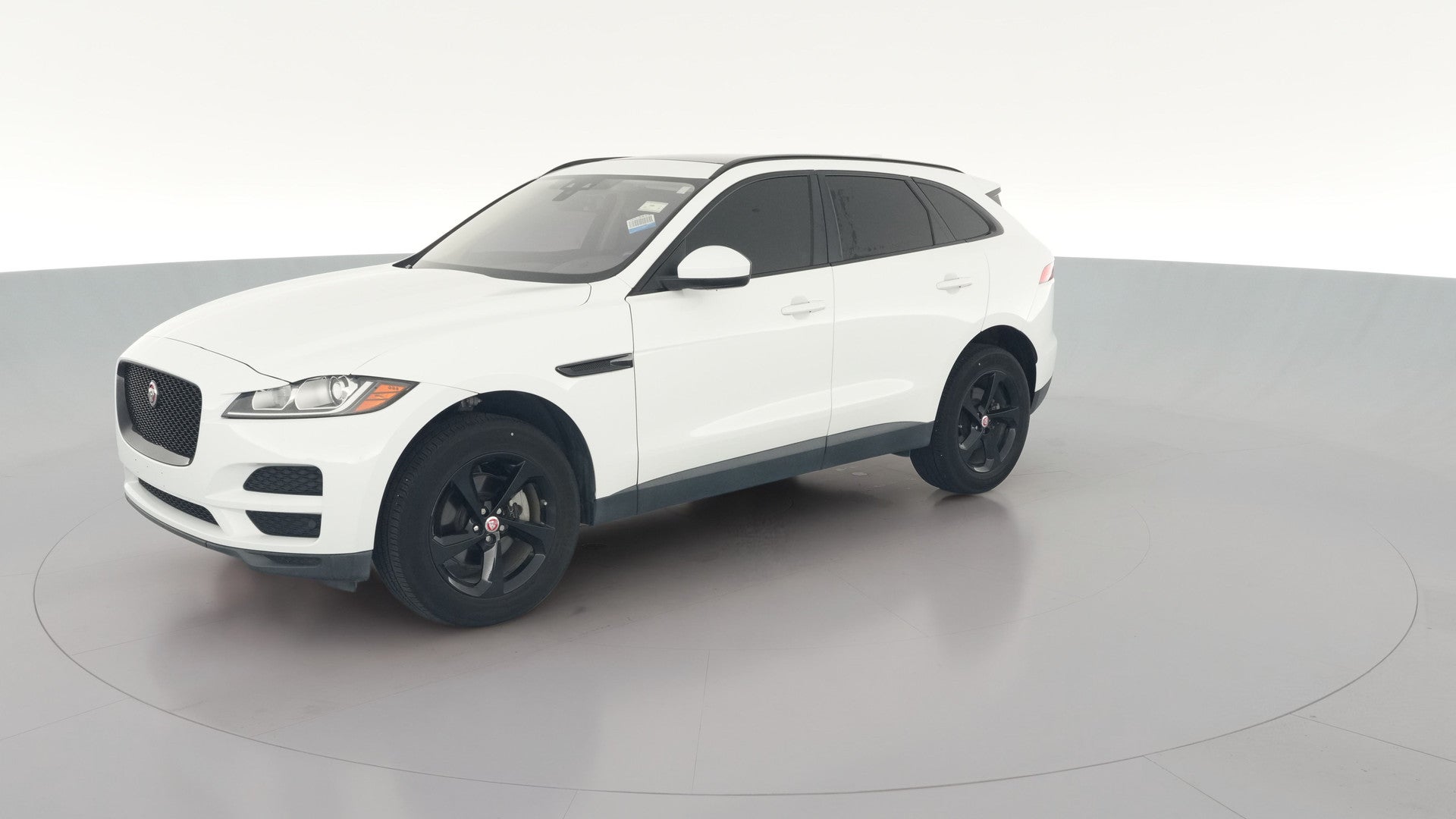 2018 Jaguar F-PACE vehicle photo