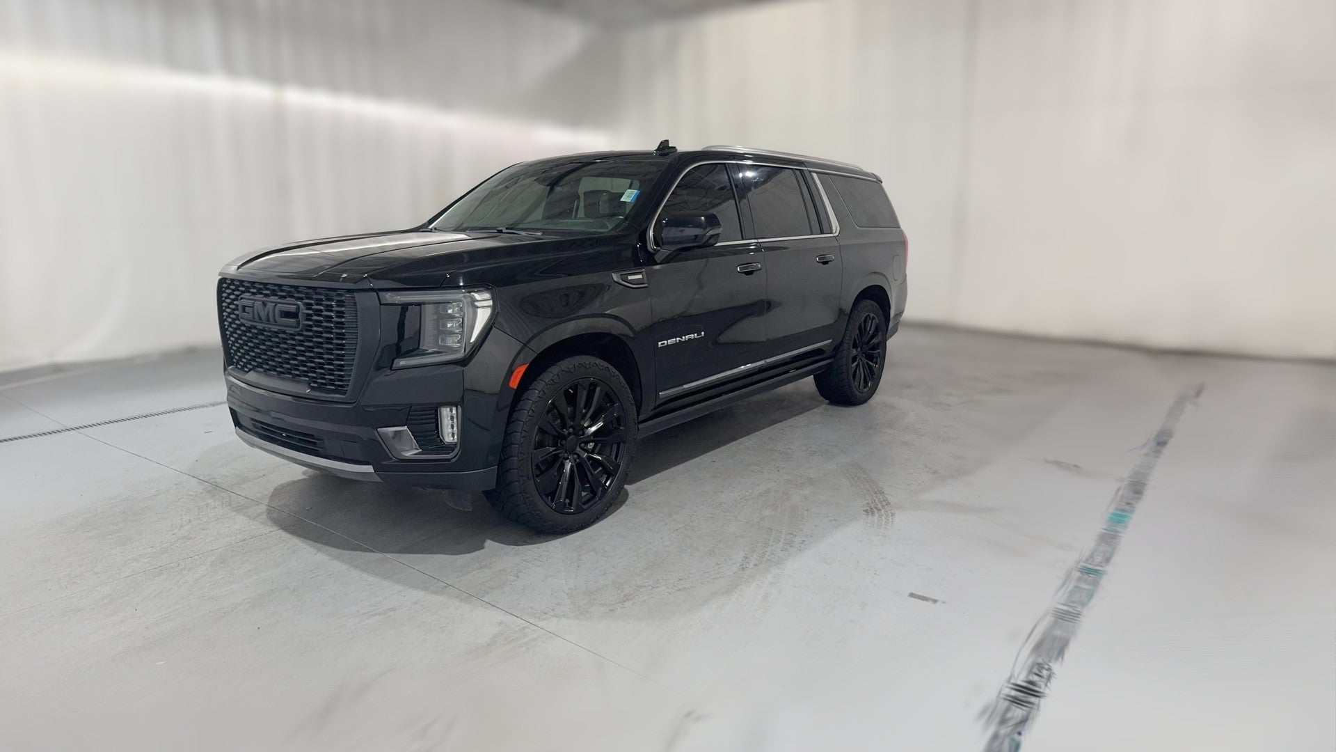 2023 GMC Yukon XL vehicle photo