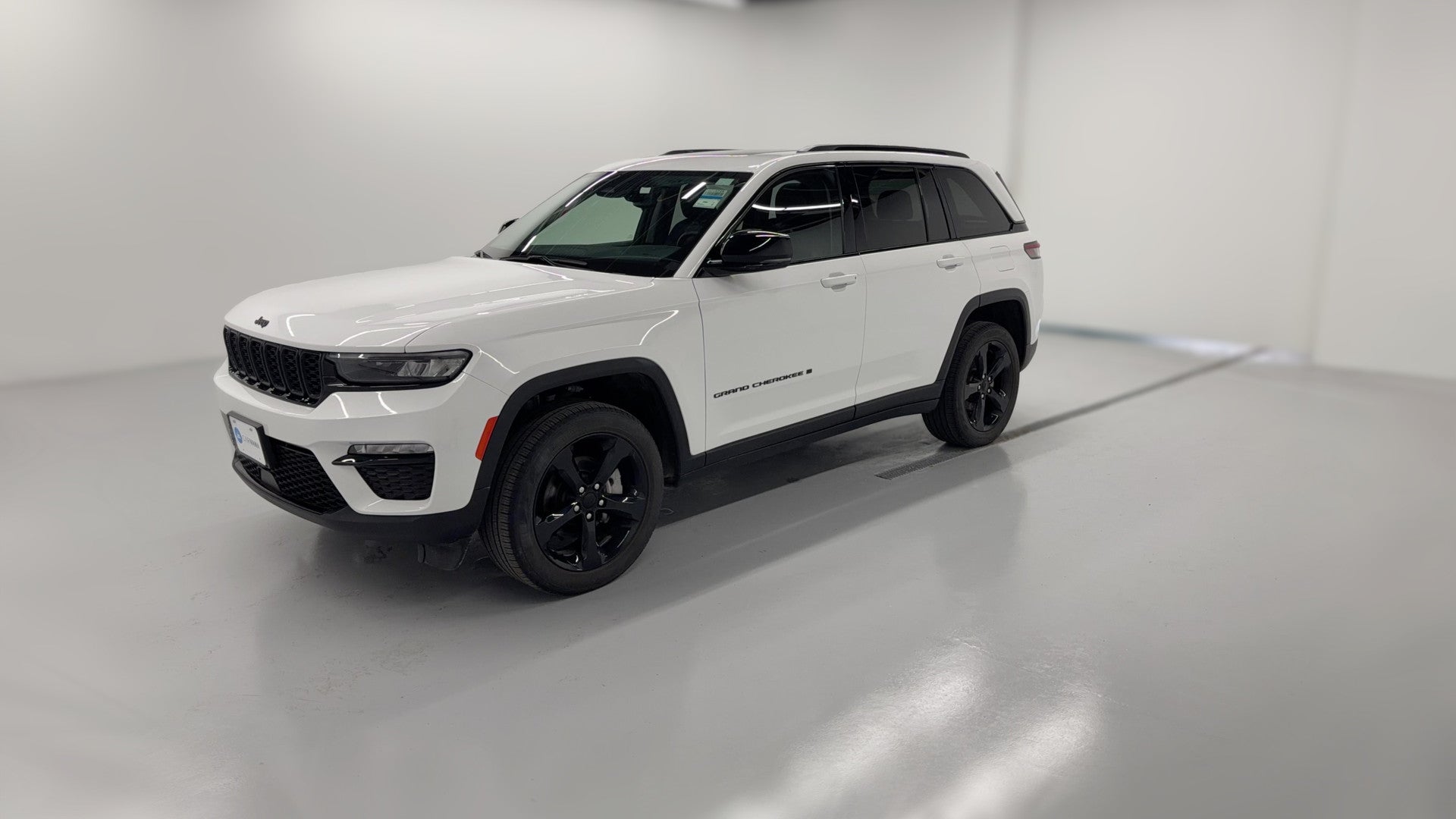 2023 Jeep Grand Cherokee vehicle photo