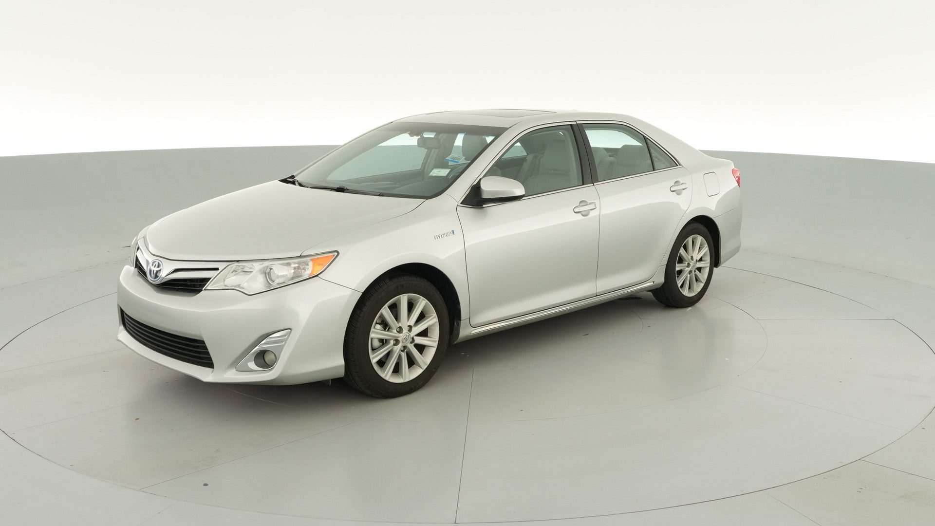2014 Toyota Camry vehicle photo