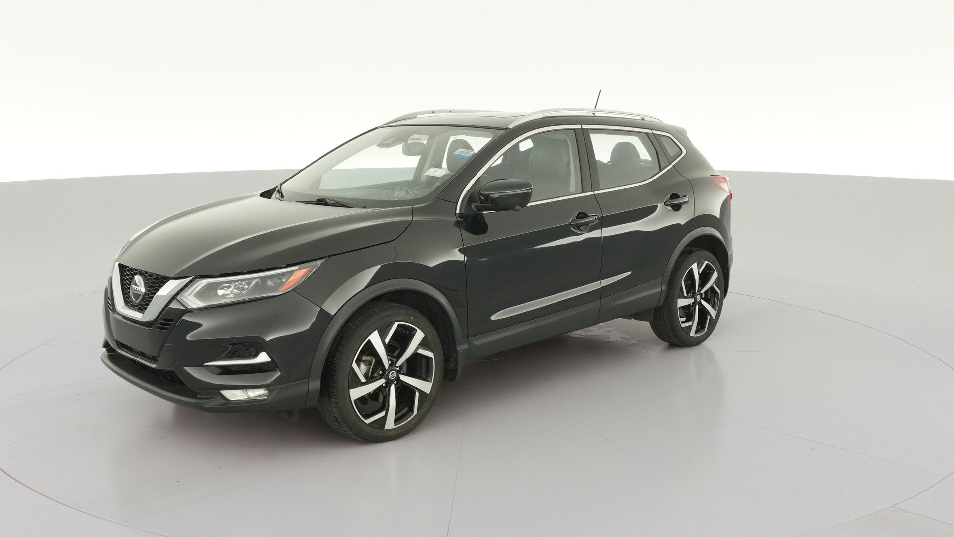 2021 Nissan Rogue Sport vehicle photo