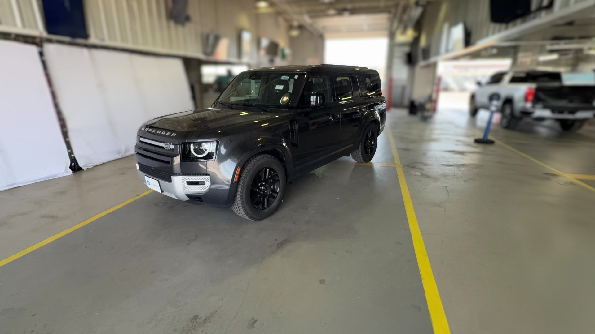 2023 Land Rover Defender 130 vehicle photo