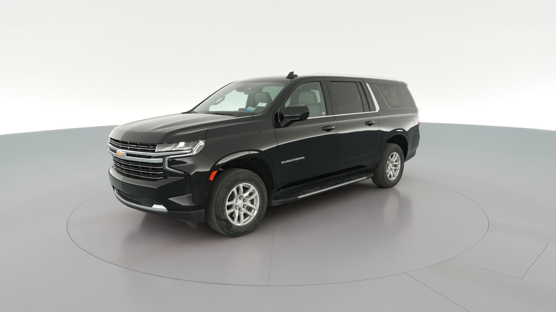2024 Chevrolet Suburban vehicle photo