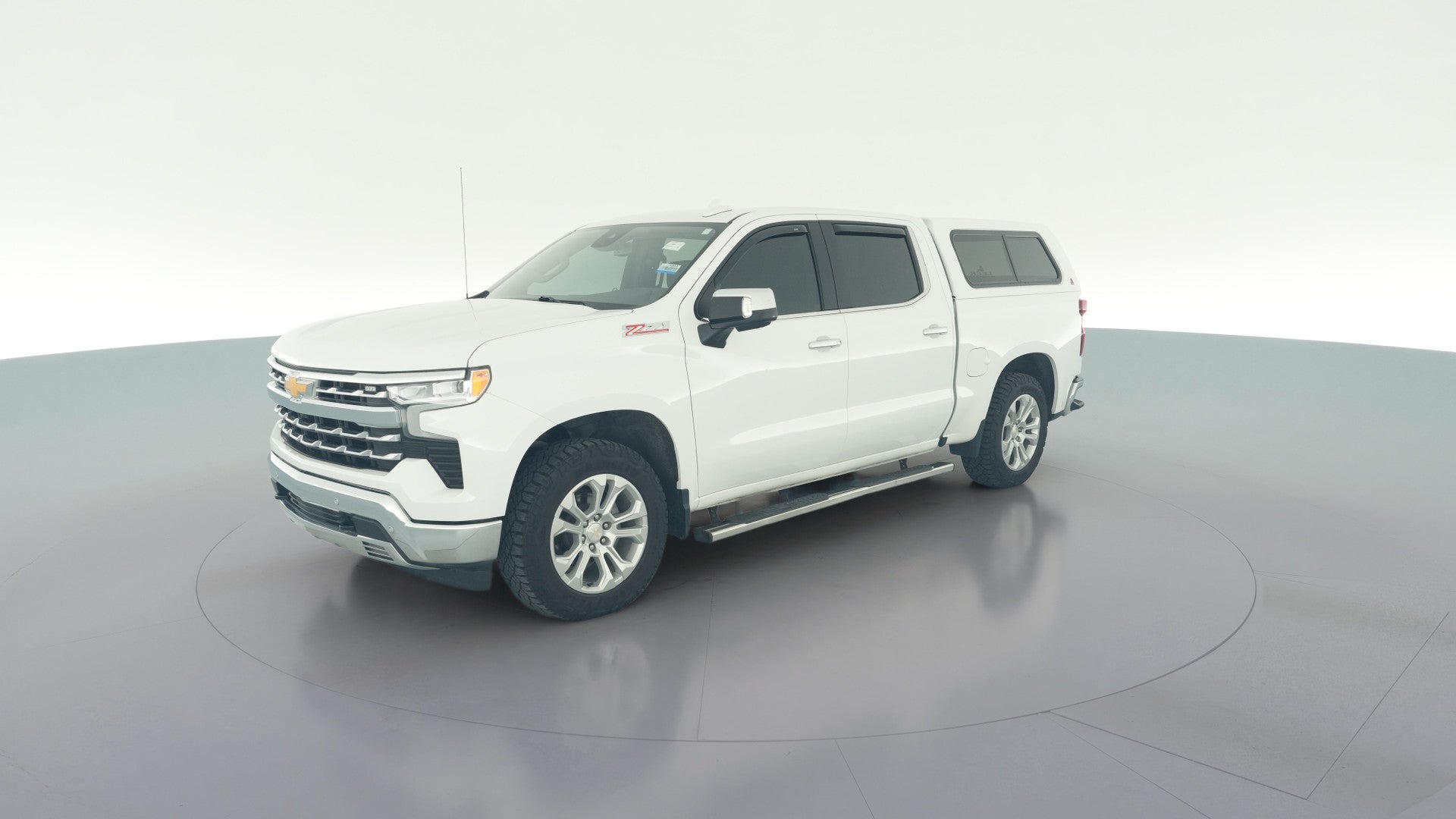 2024 Chevrolet Silverado 1500 Crew Cab vehicle photo