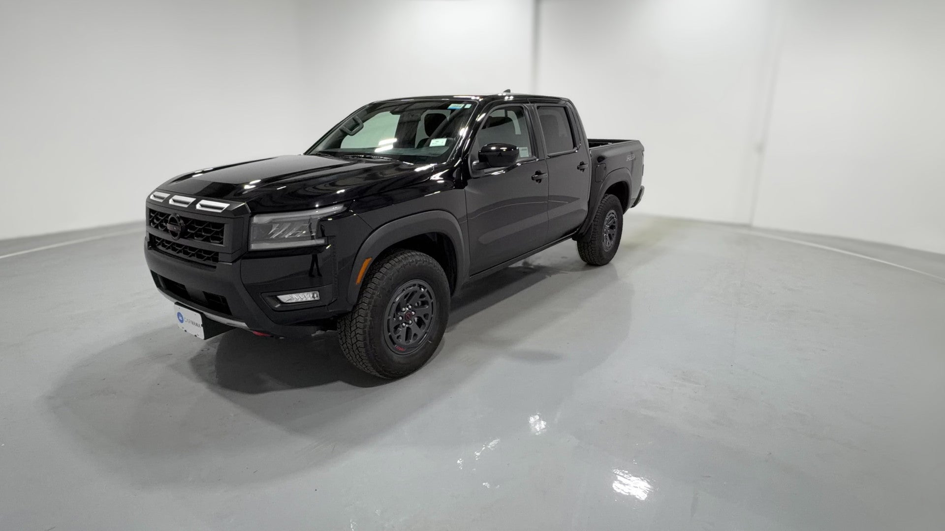 2026 Nissan Frontier Crew Cab vehicle photo