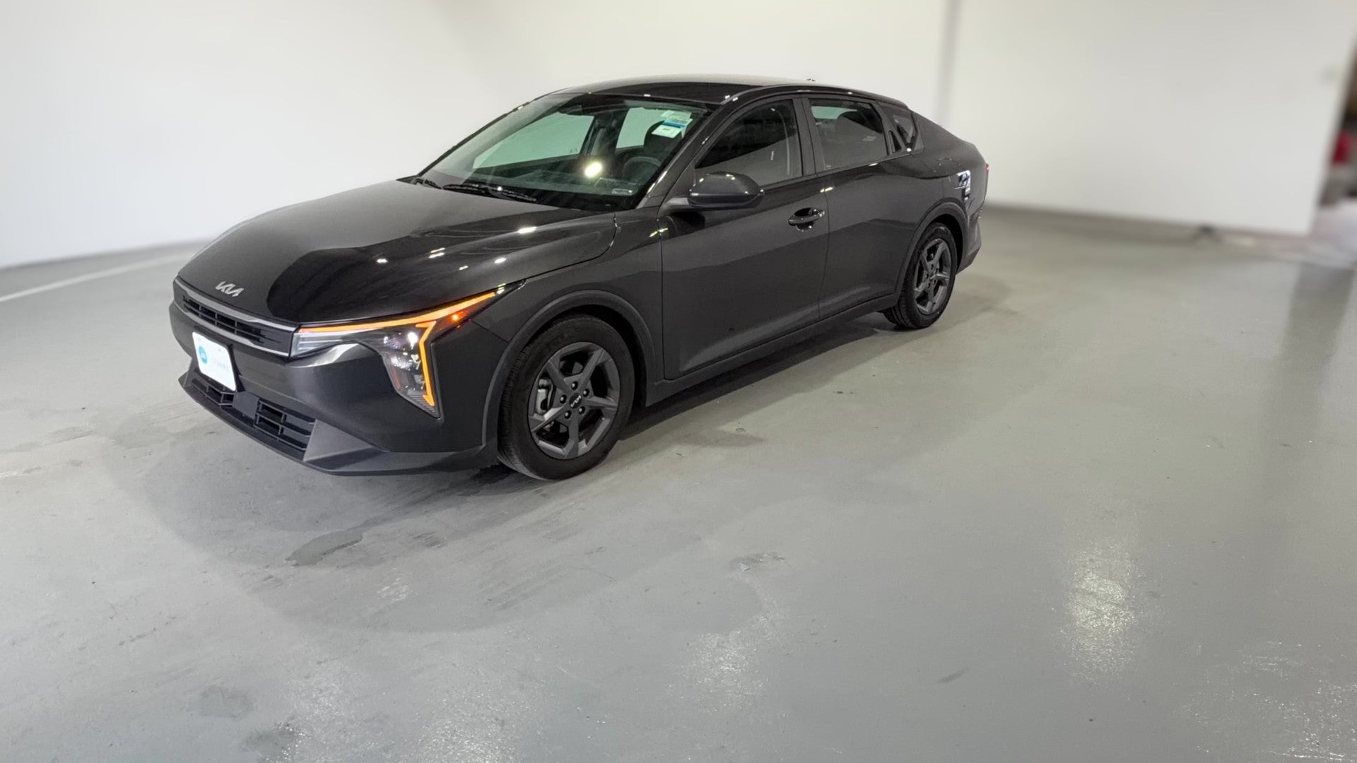 2025 Kia K4 vehicle photo