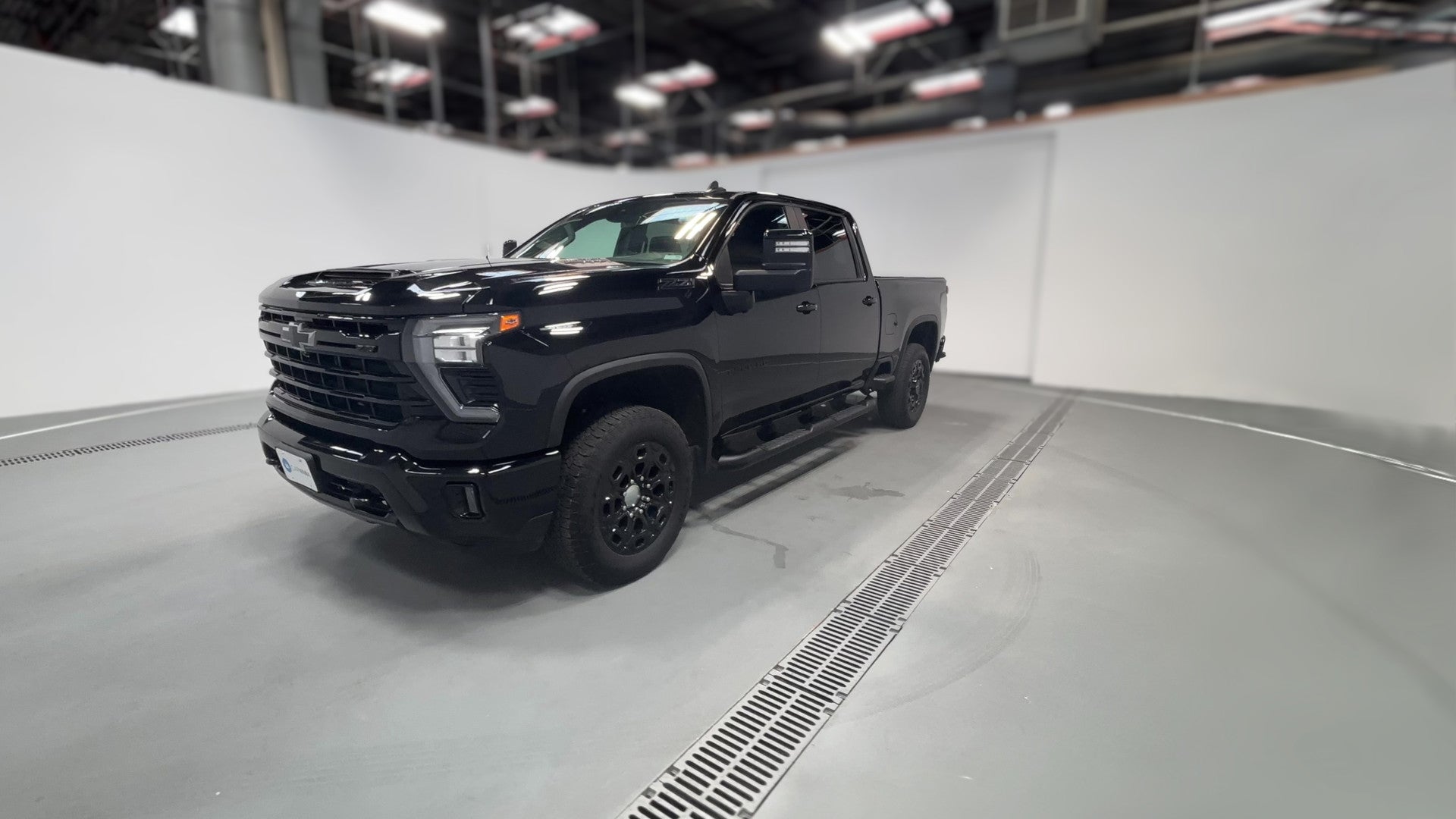 2024 Chevrolet Silverado 2500 HD Crew Cab vehicle photo