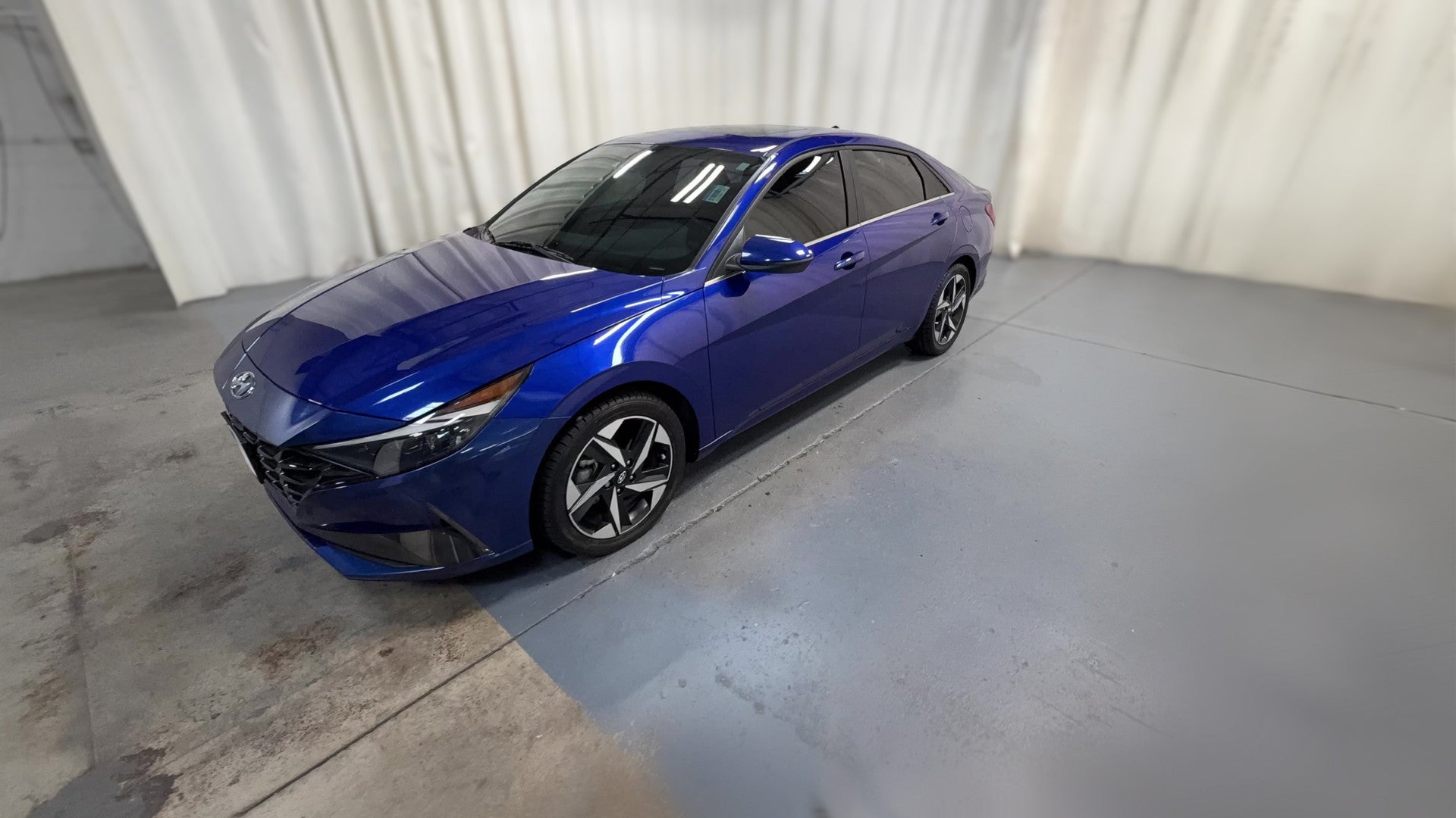 2023 Hyundai Elantra Hybrid vehicle photo