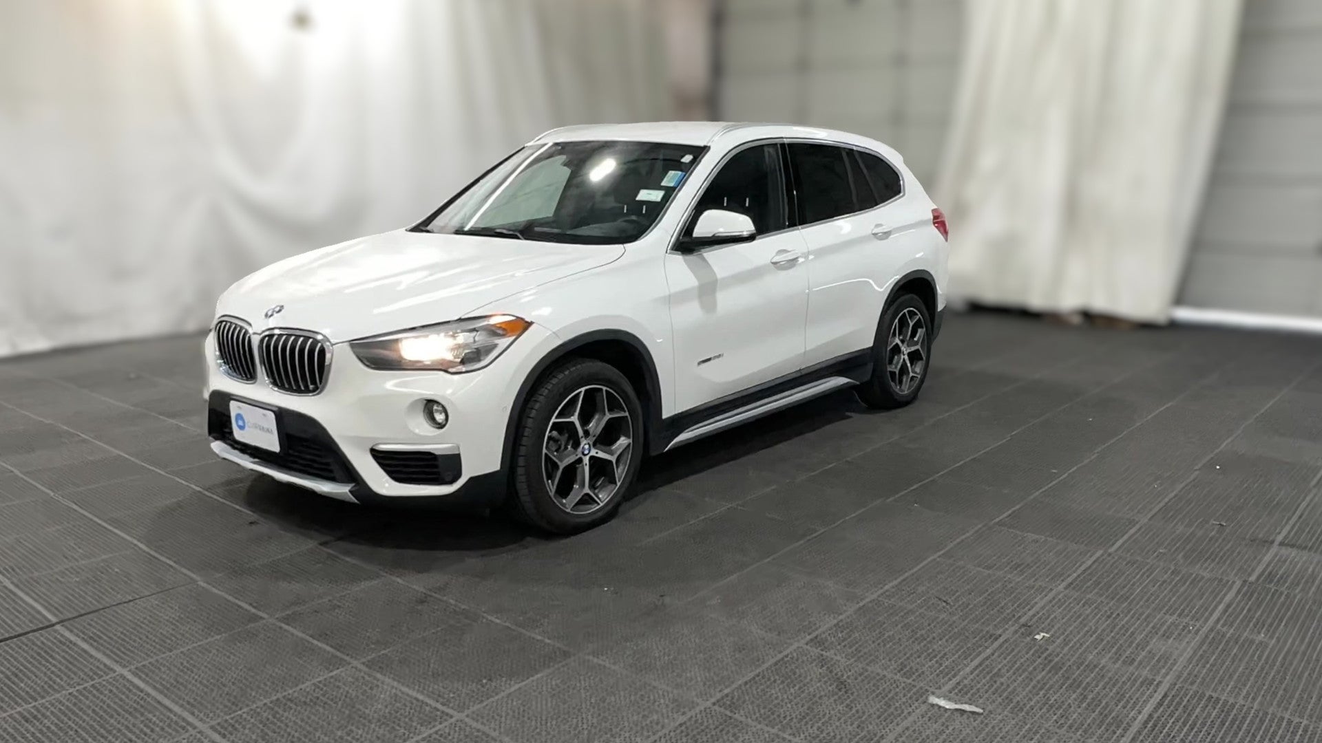 2018 BMW X1 vehicle photo