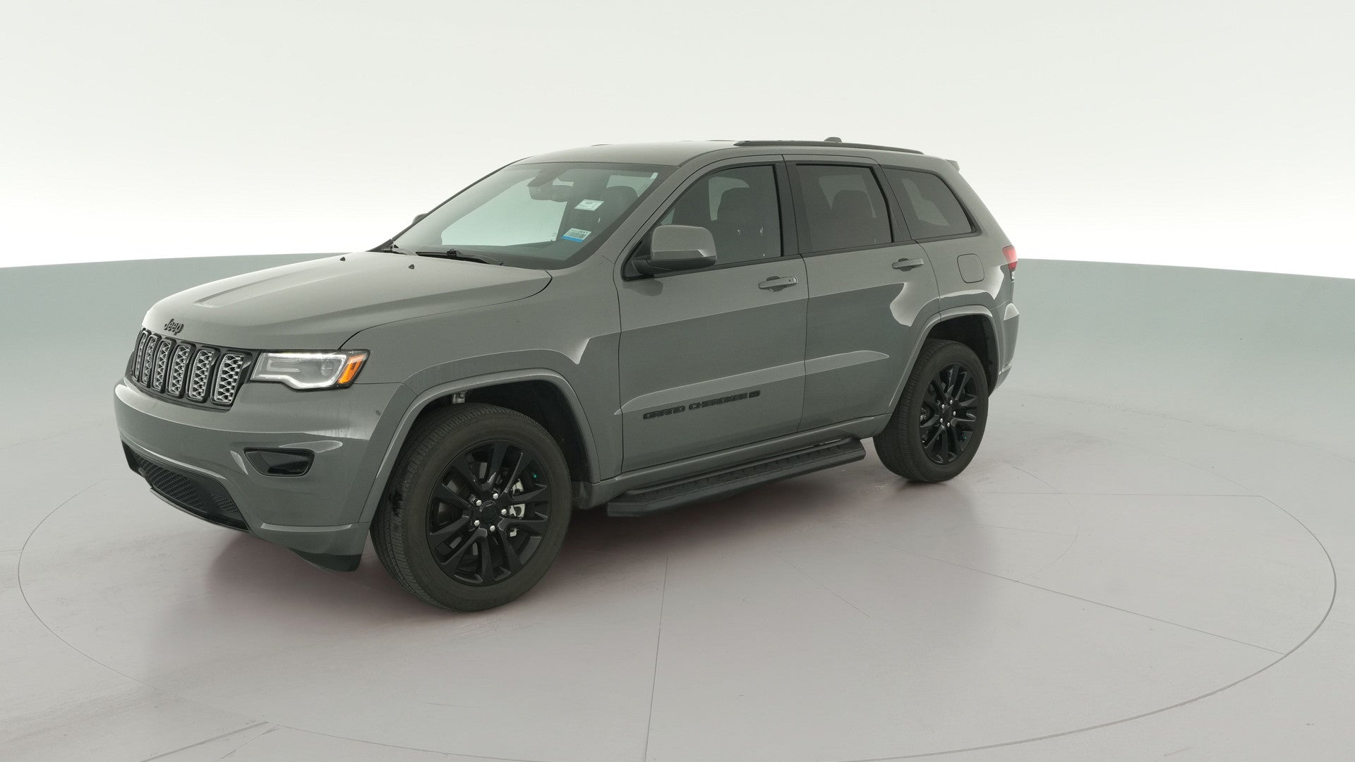 2022 Jeep Grand Cherokee vehicle photo