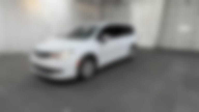 2021 Chrysler Voyager vehicle photo