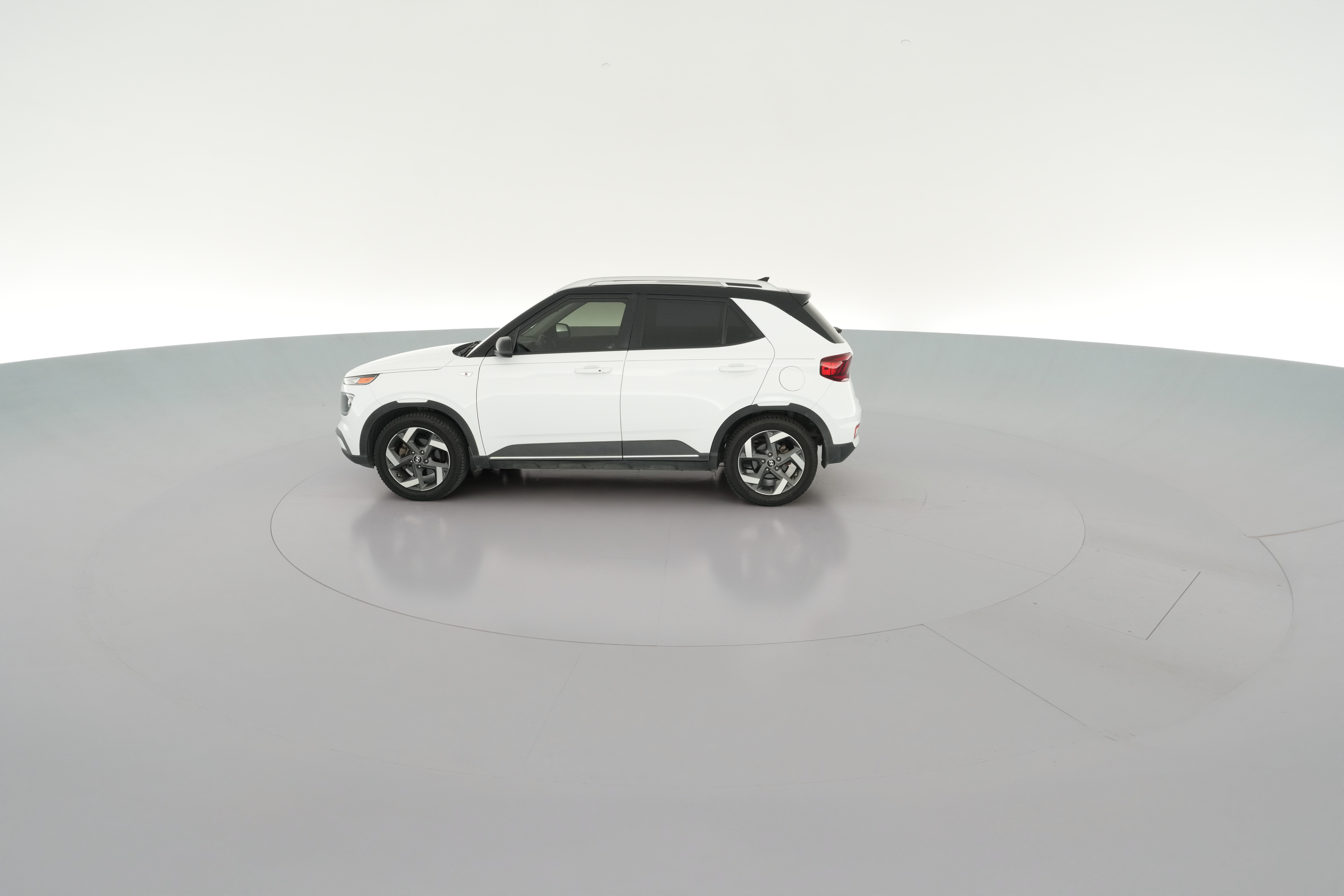 2022 Hyundai Venue Limited - Photo 26