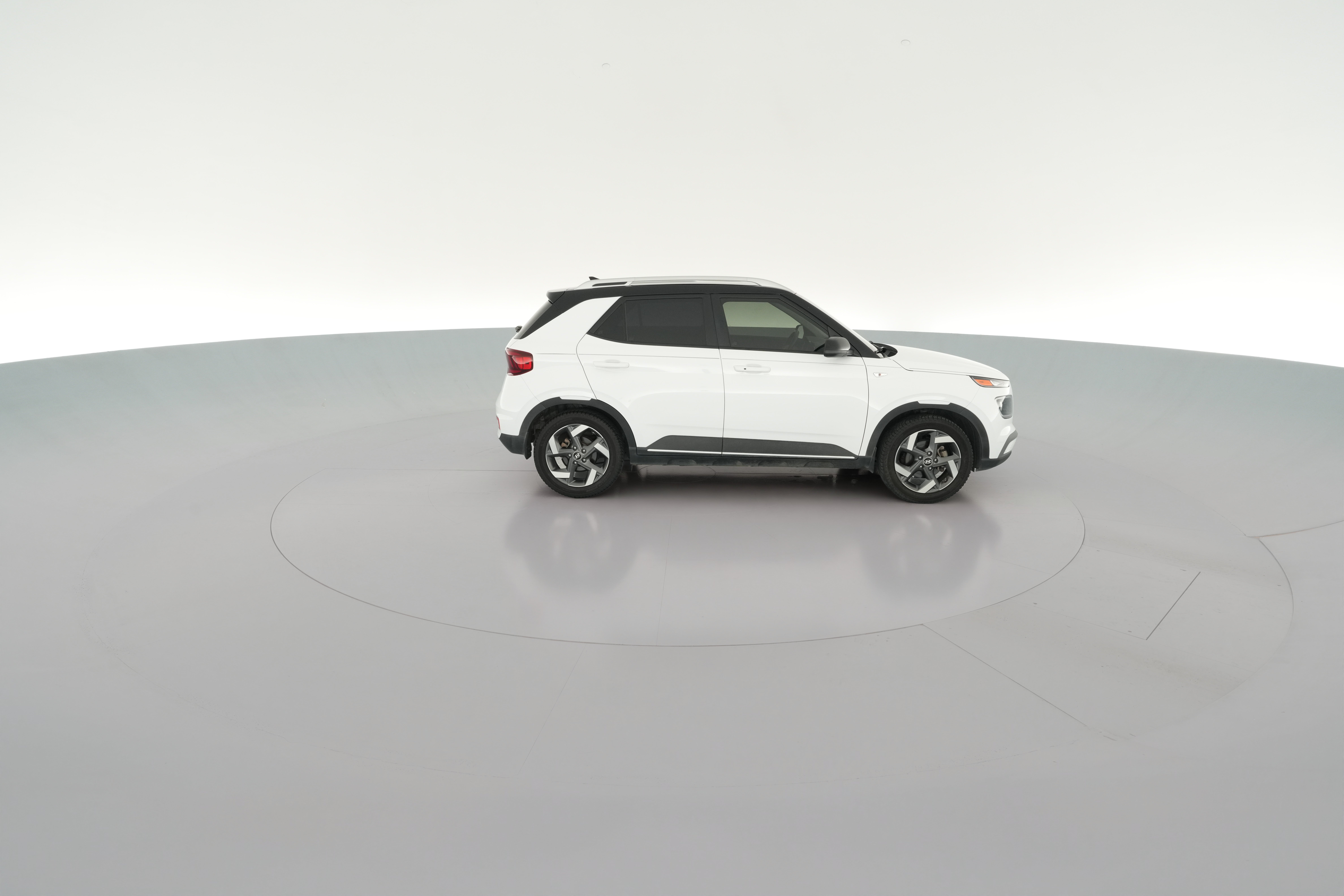 2022 Hyundai Venue Limited - Photo 34