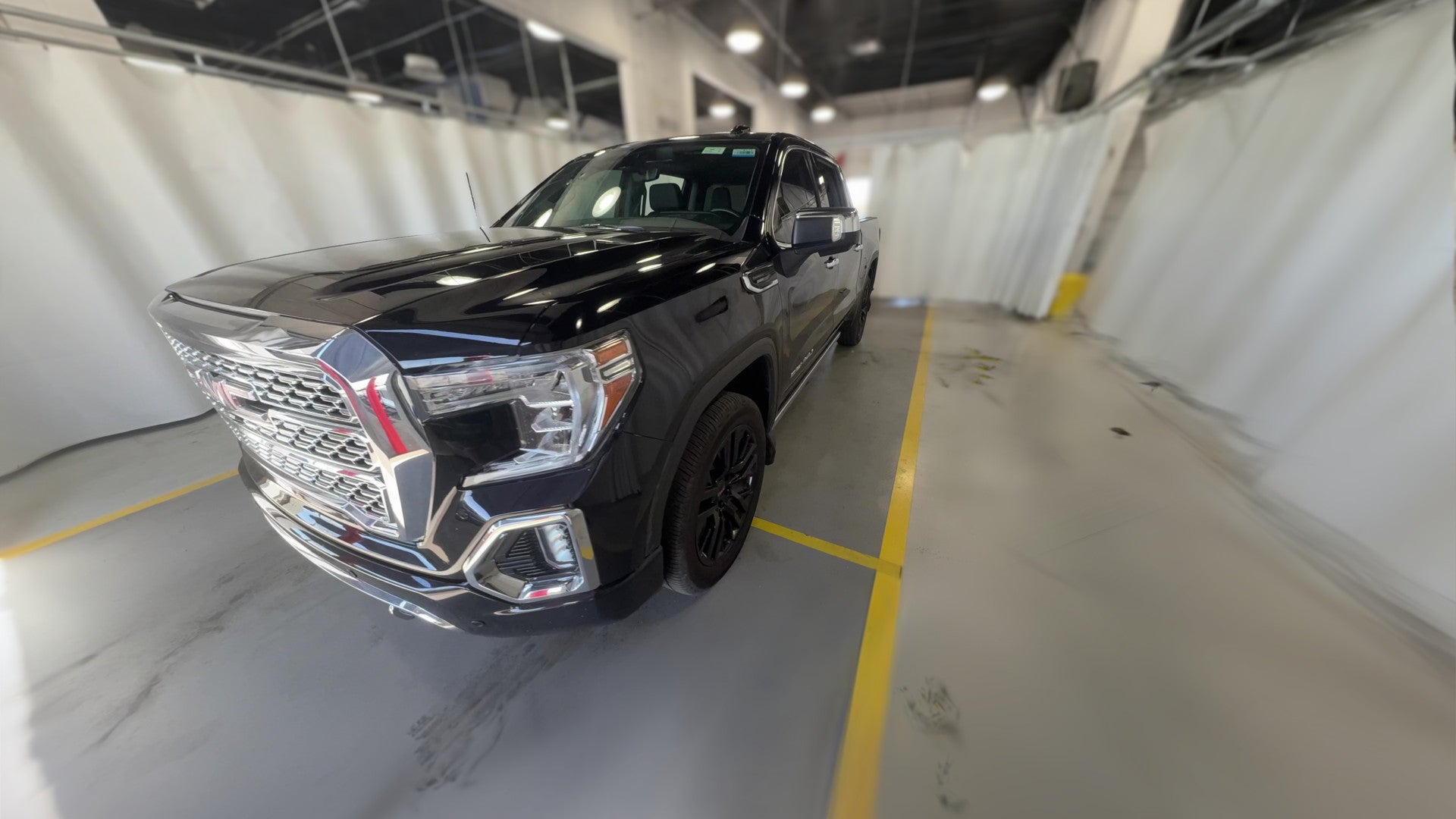 2021 GMC Sierra 1500 Crew Cab vehicle photo