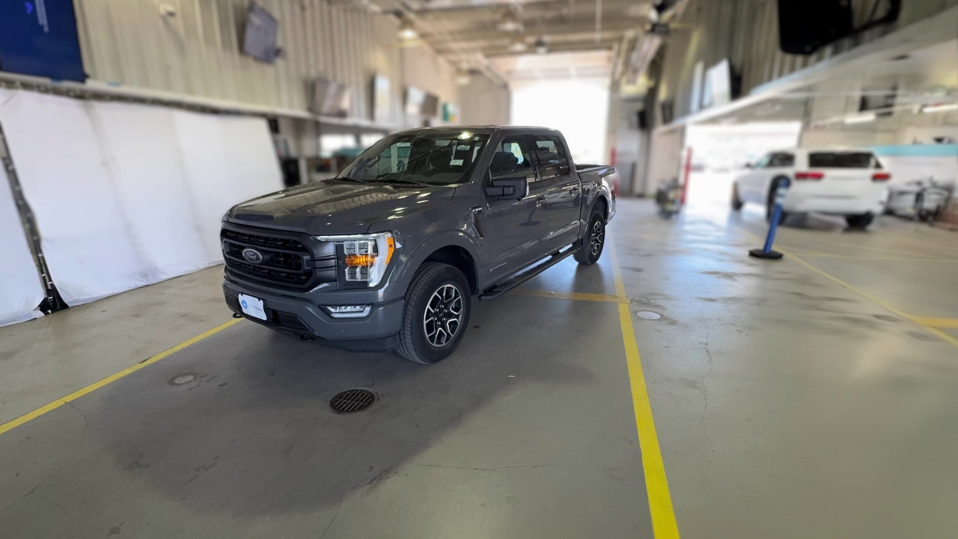 2021 Ford F150 SuperCrew Cab vehicle photo