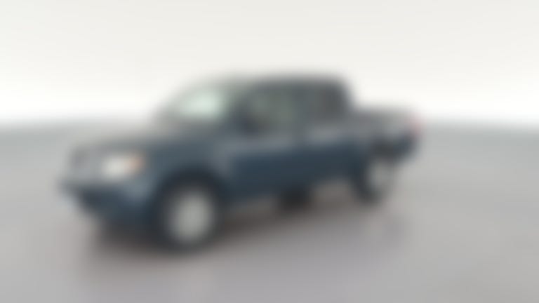 2018 Nissan Frontier Crew Cab vehicle photo