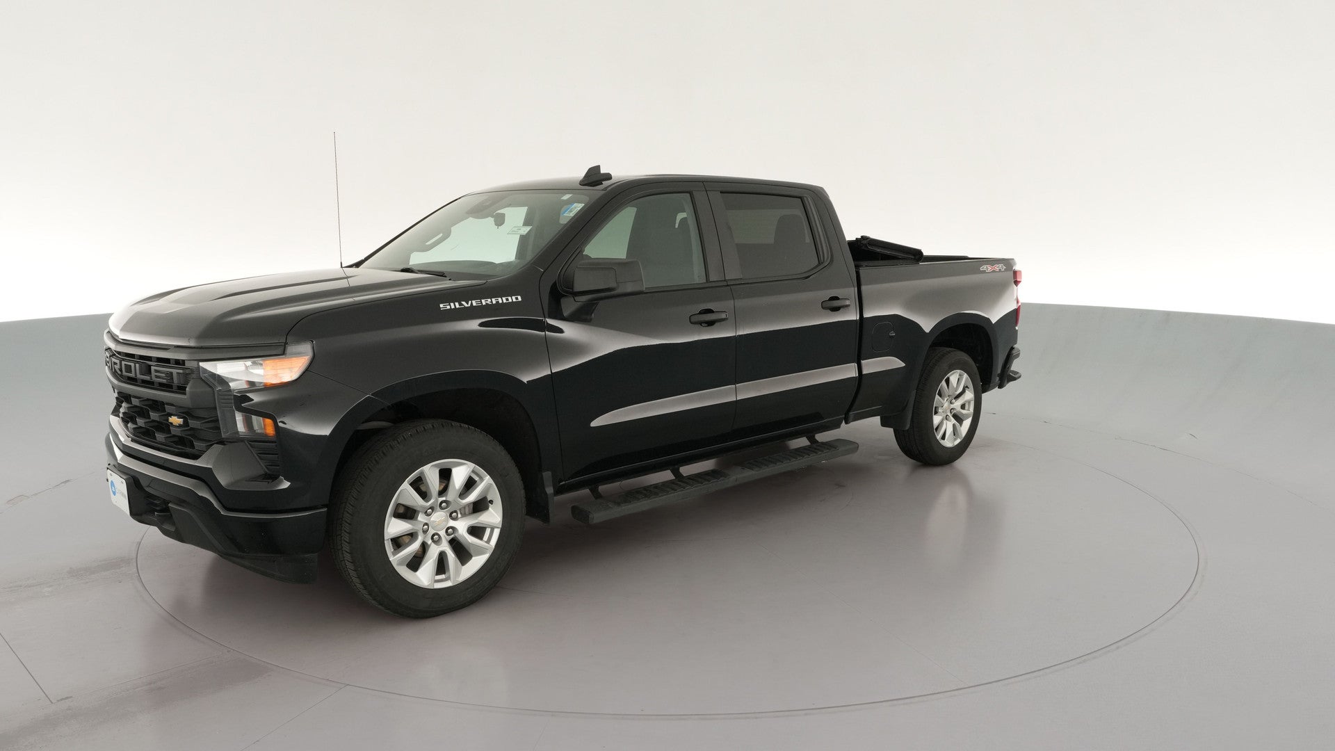2022 Chevrolet Silverado 1500 Crew Cab vehicle photo