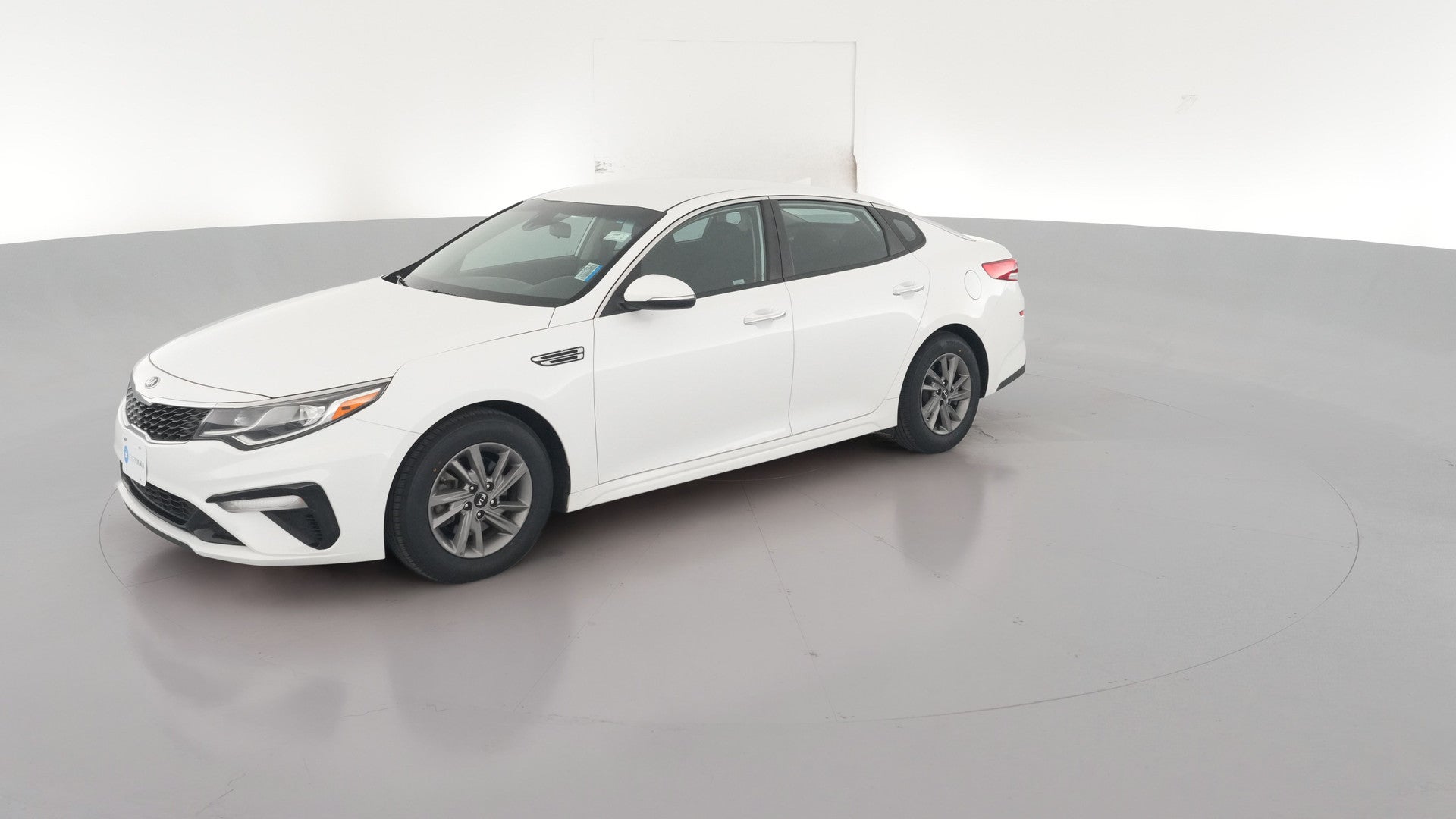 2020 Kia Optima vehicle photo