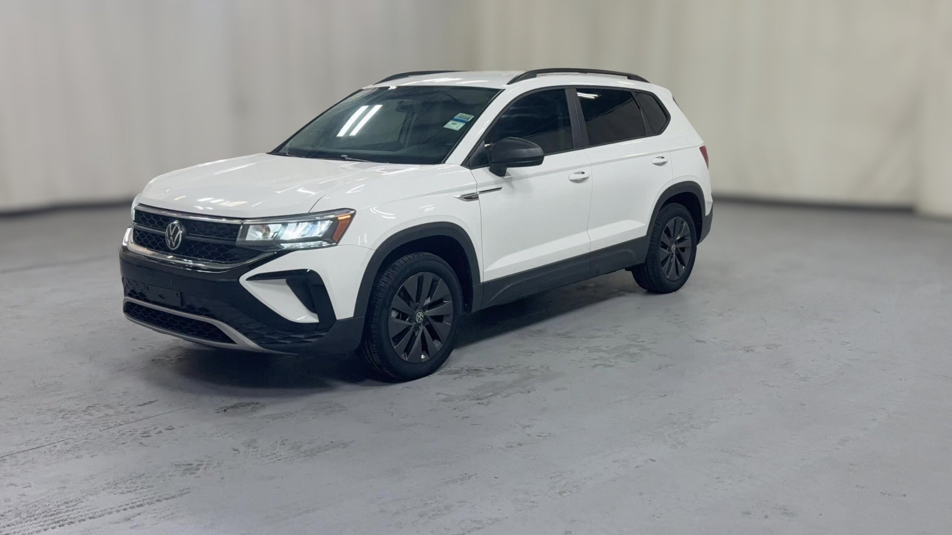 2022 Volkswagen Taos vehicle photo