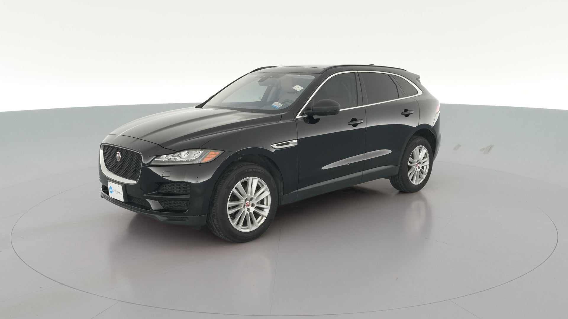 2018 Jaguar F-PACE vehicle photo
