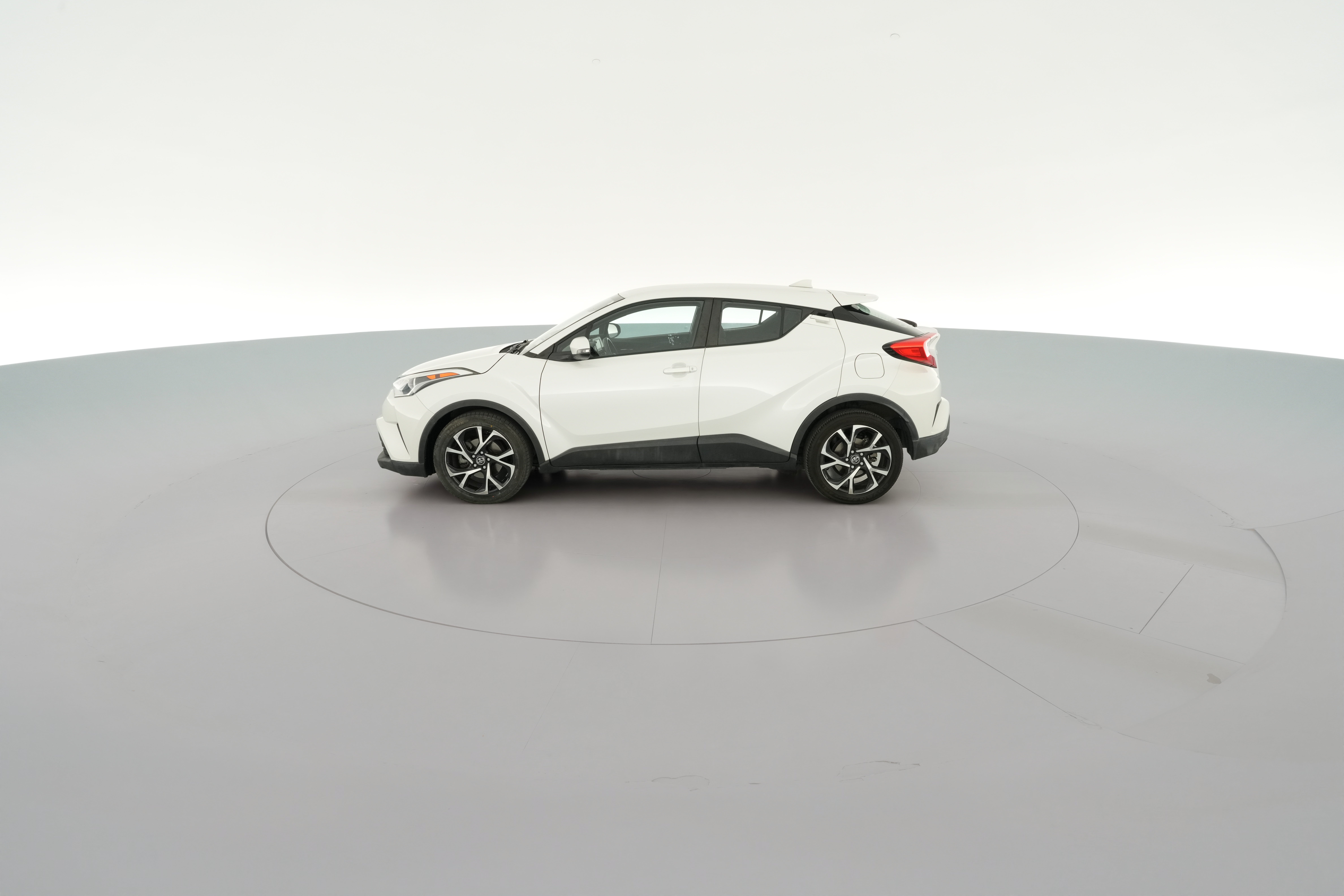 2018 Toyota C-HR XLE Premium - Photo 28