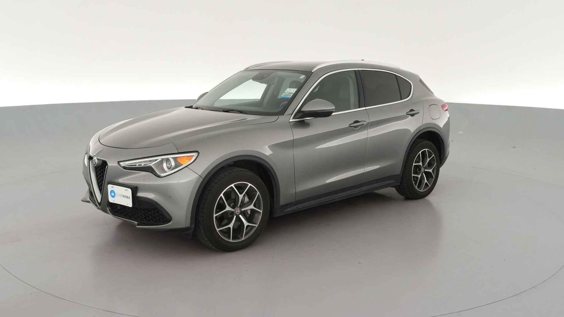 2019 Alfa Romeo Stelvio vehicle photo