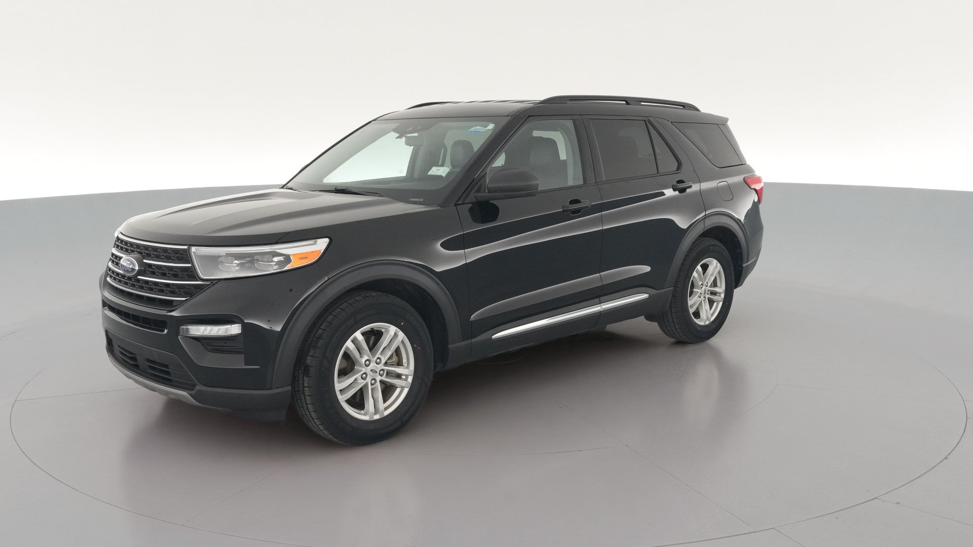 2023 Ford Explorer vehicle photo