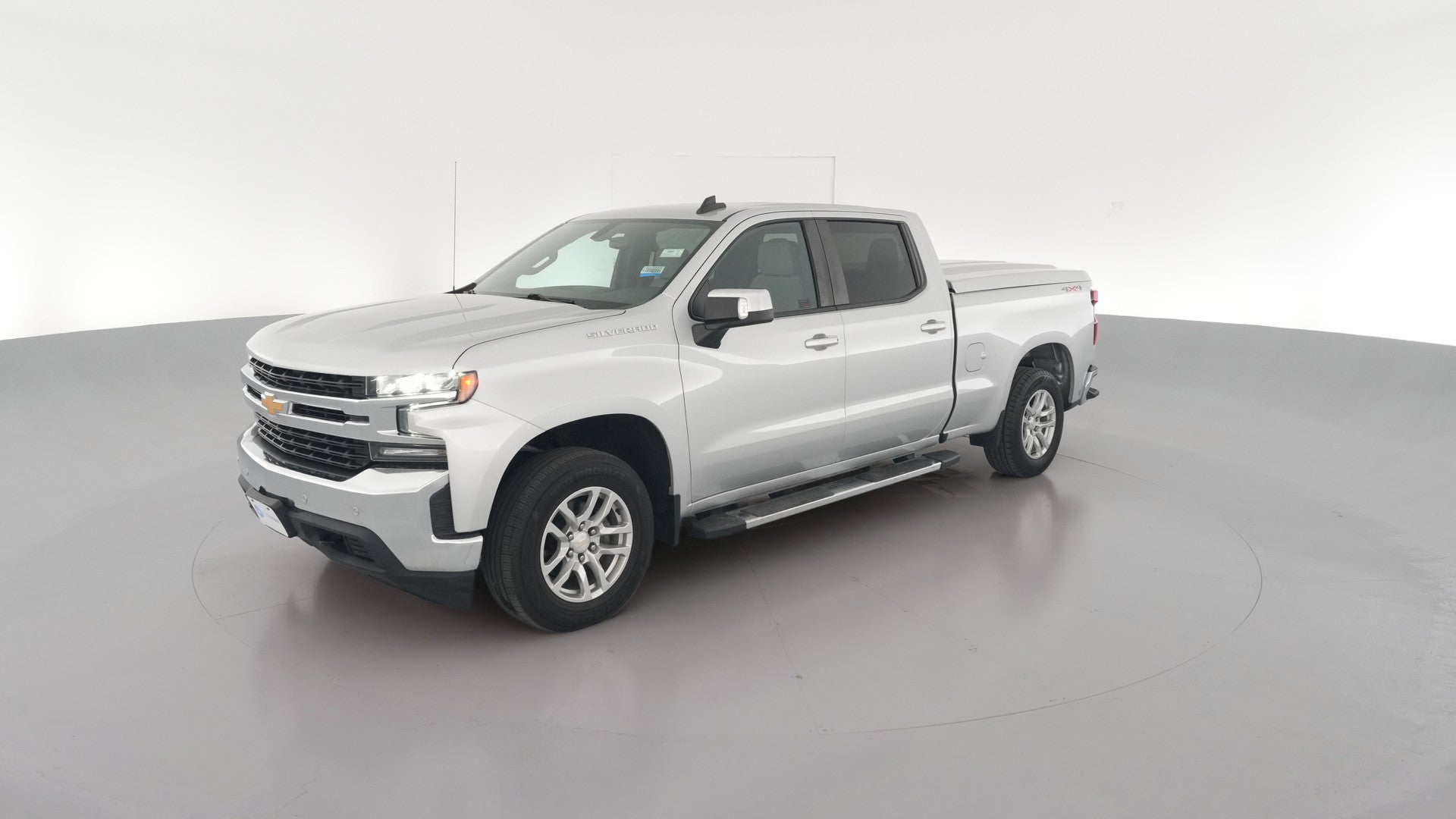 2020 Chevrolet Silverado 1500 Crew Cab vehicle photo