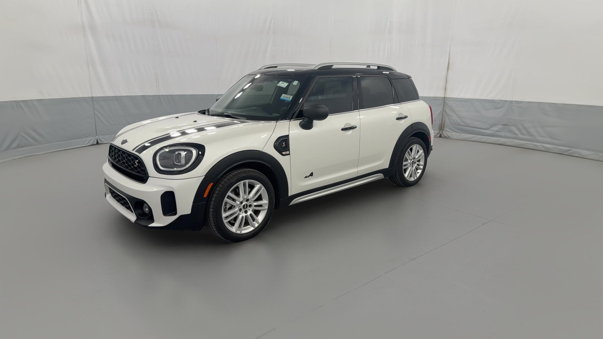 2023 MINI Countryman vehicle photo