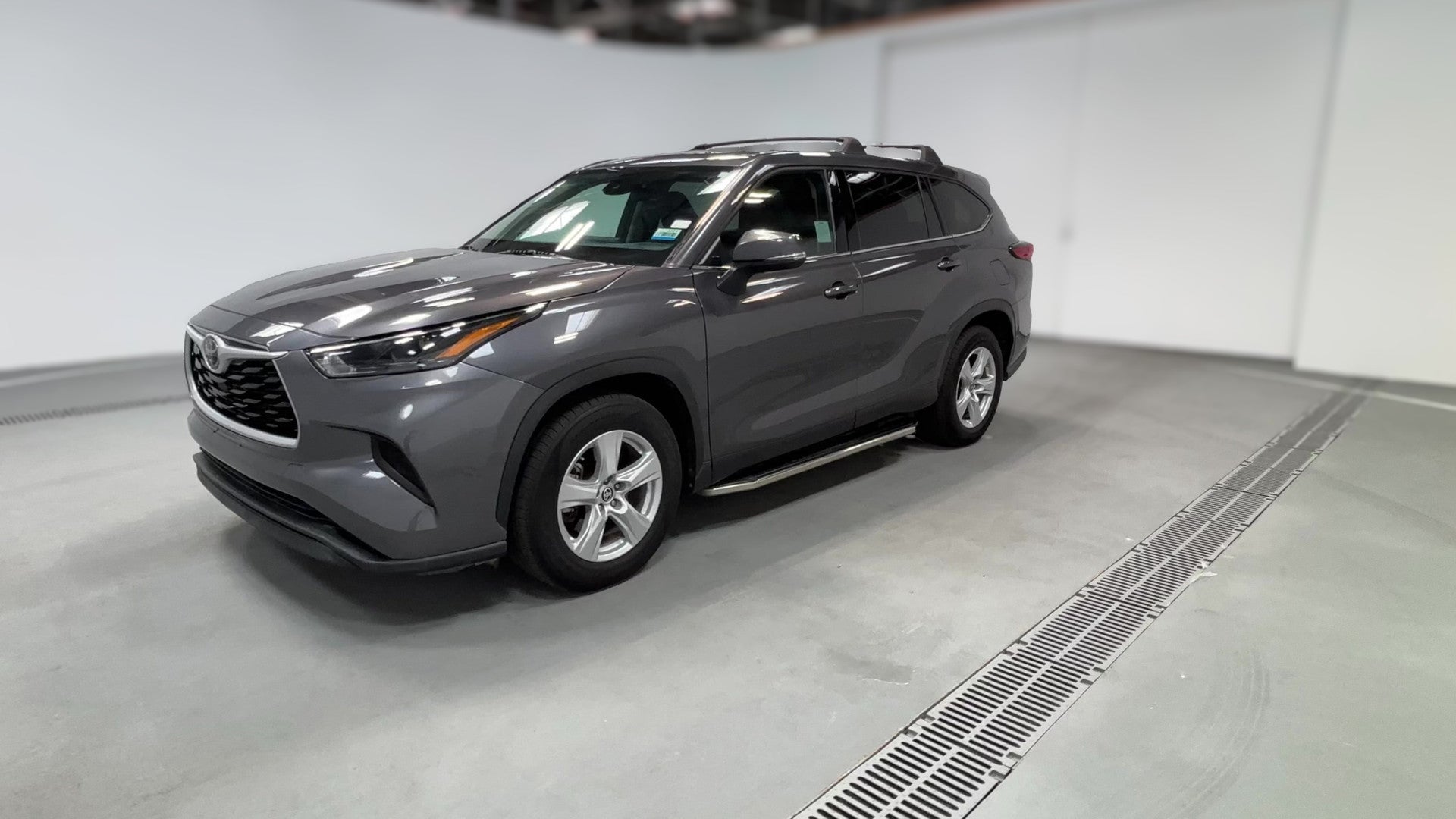 2022 Toyota Highlander vehicle photo