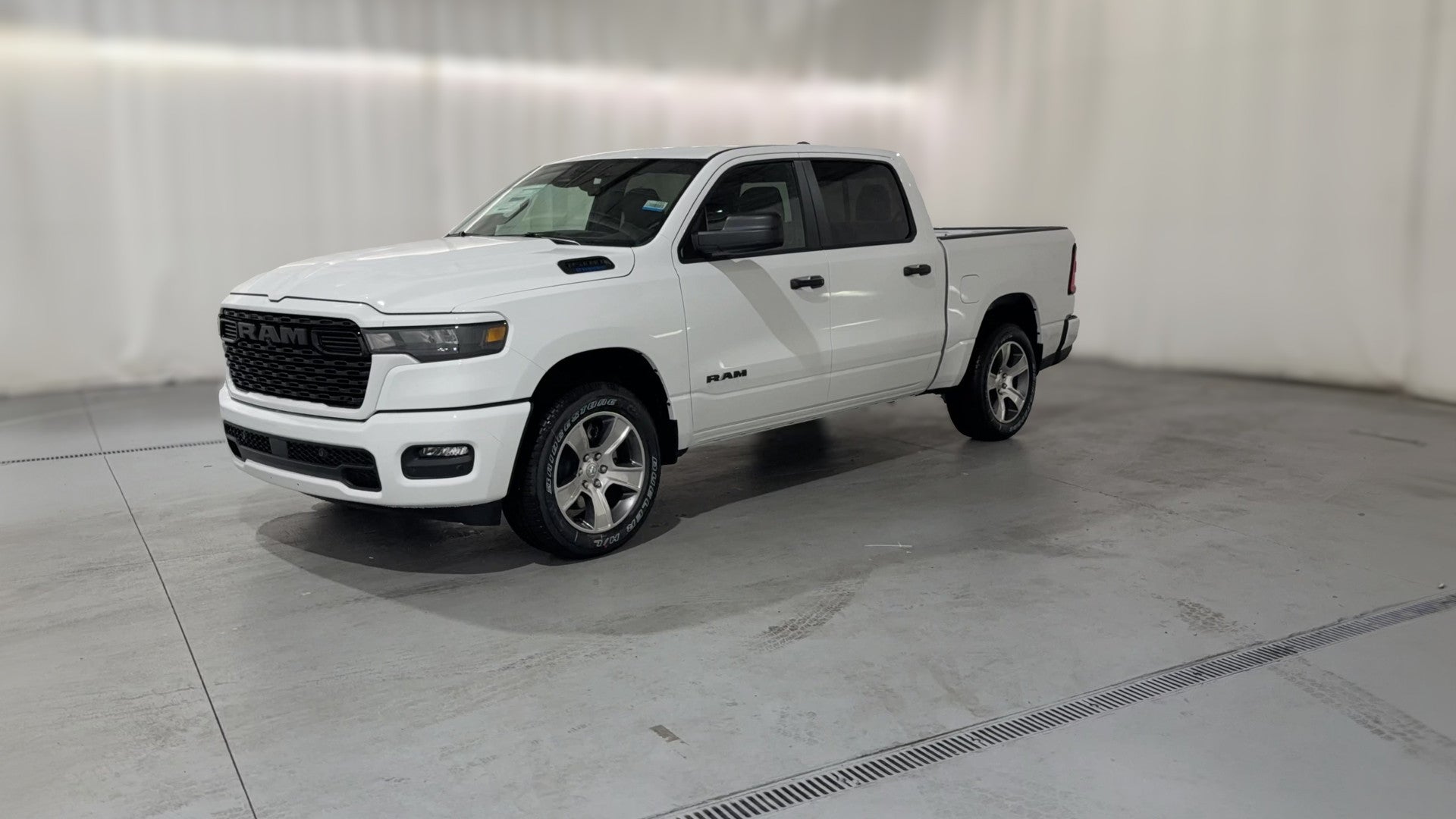 2026 Ram 1500 Crew Cab vehicle photo