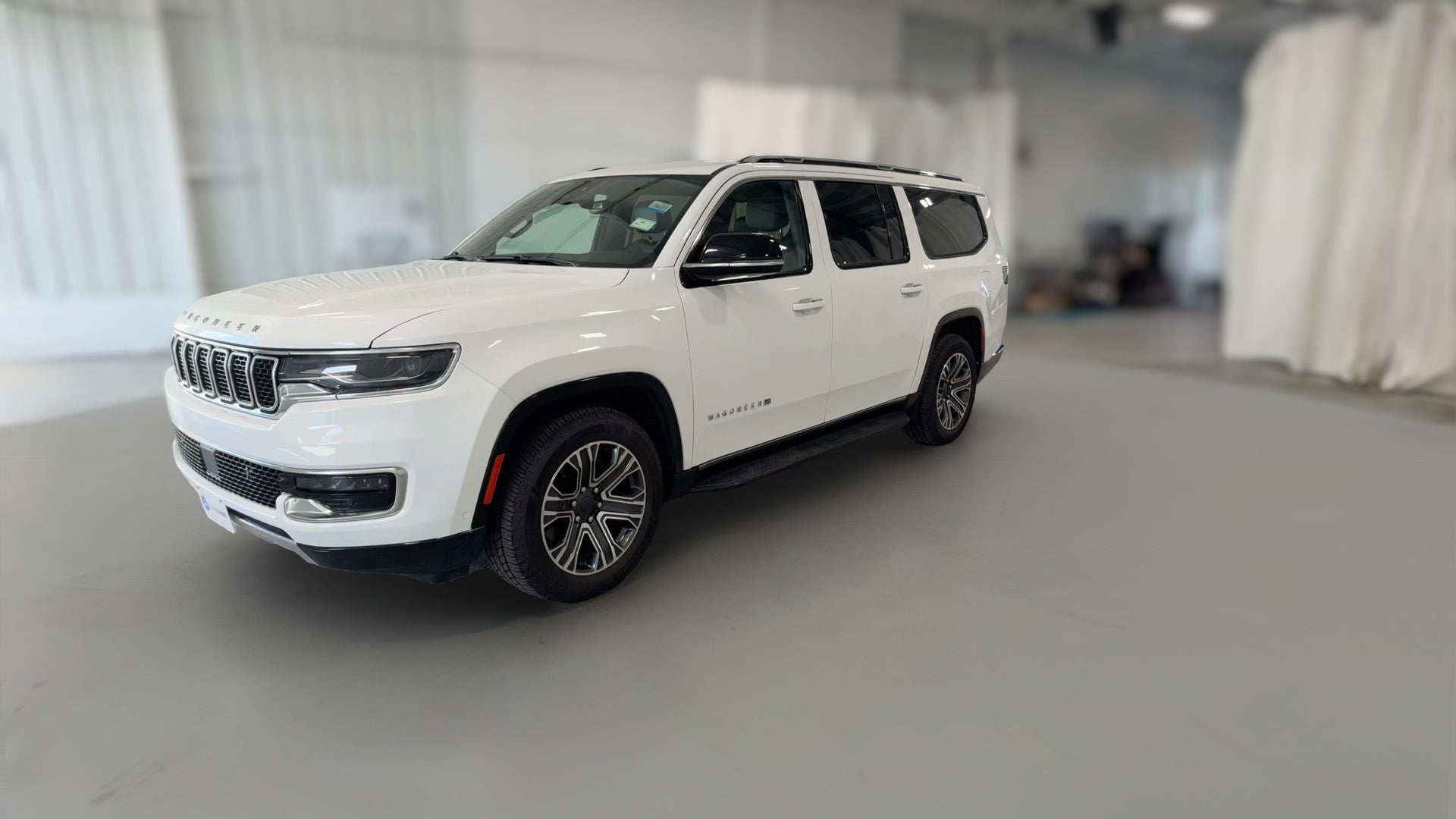 2024 Jeep Wagoneer L vehicle photo