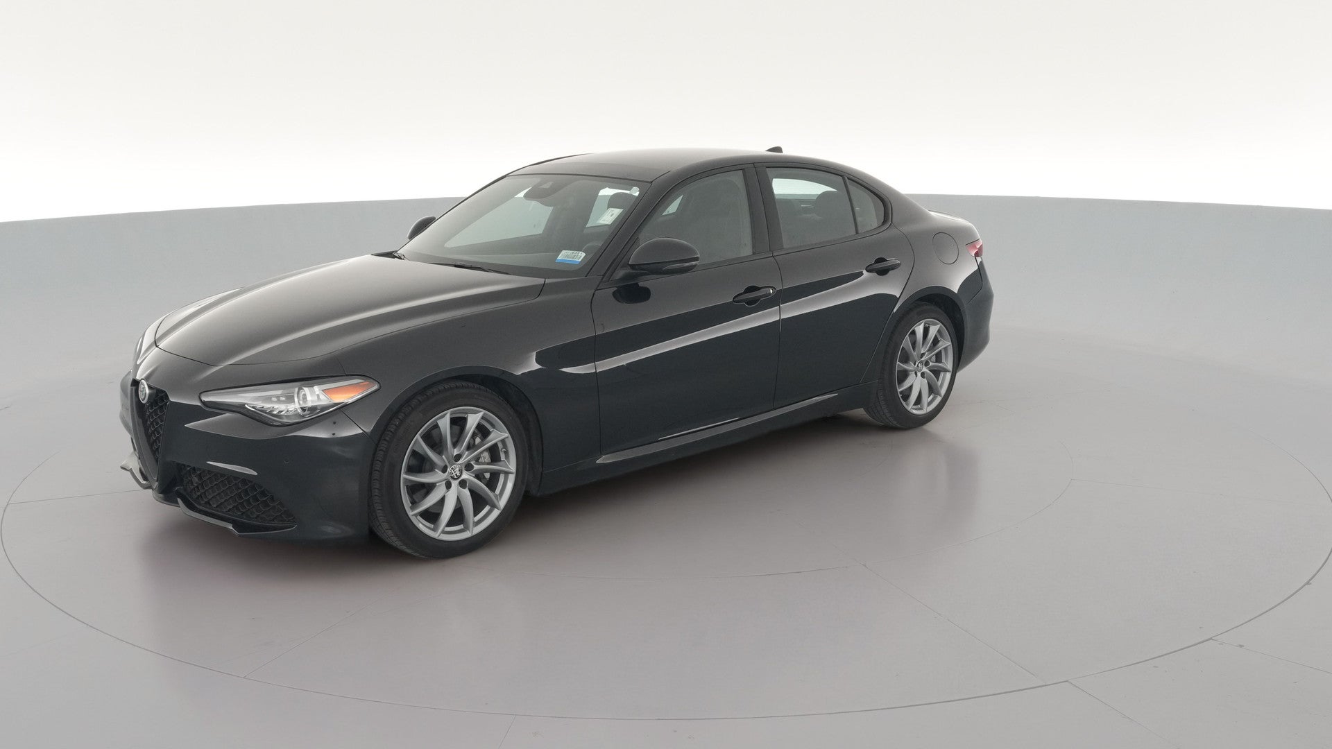 2022 Alfa Romeo Giulia vehicle photo