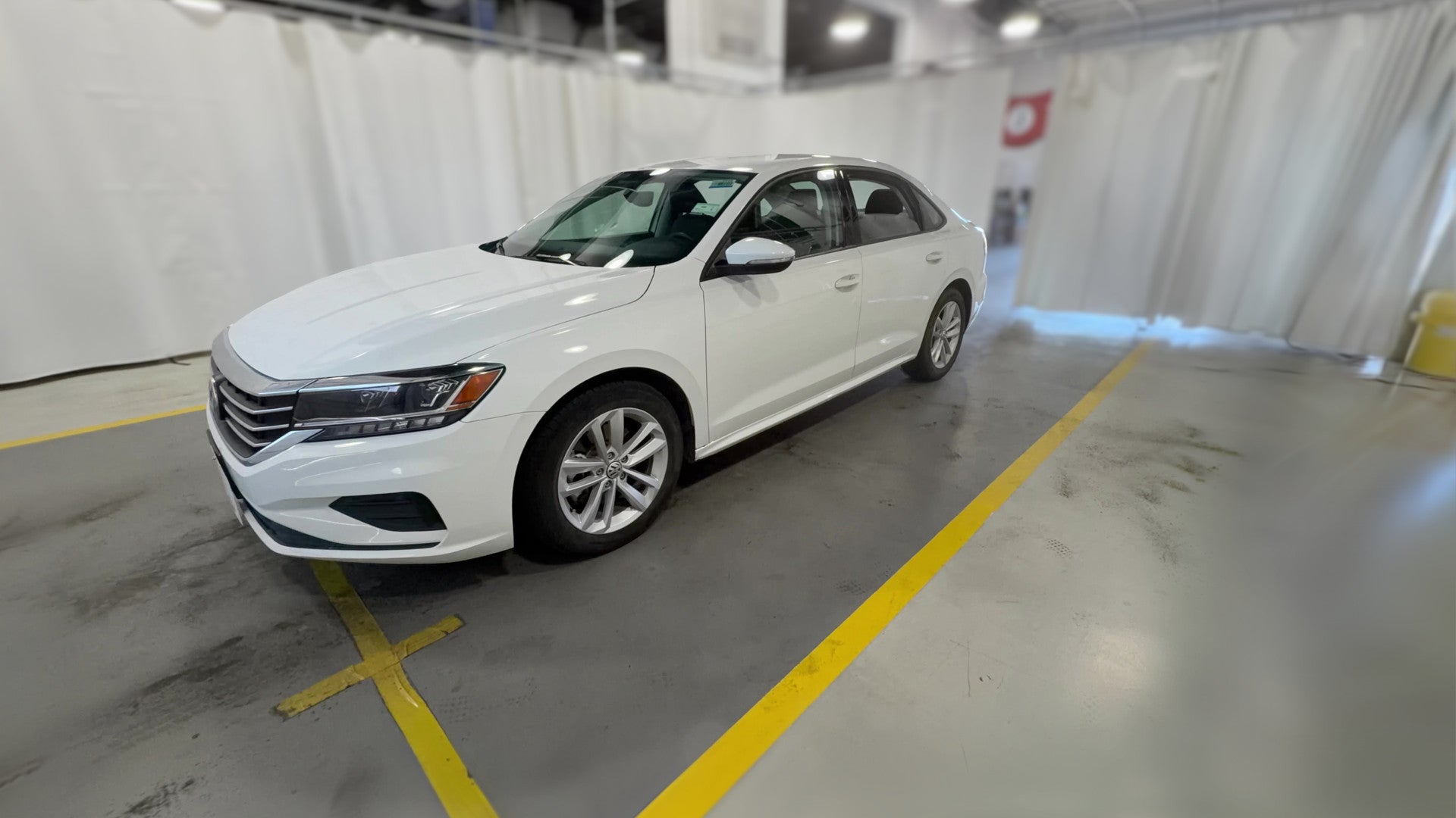 2021 Volkswagen Passat vehicle photo
