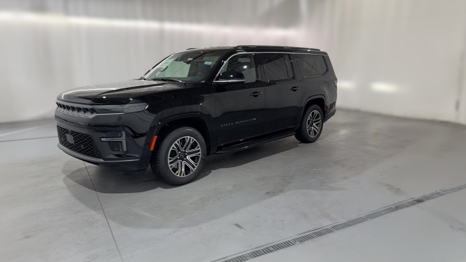 2026 Jeep Grand Wagoneer L vehicle photo