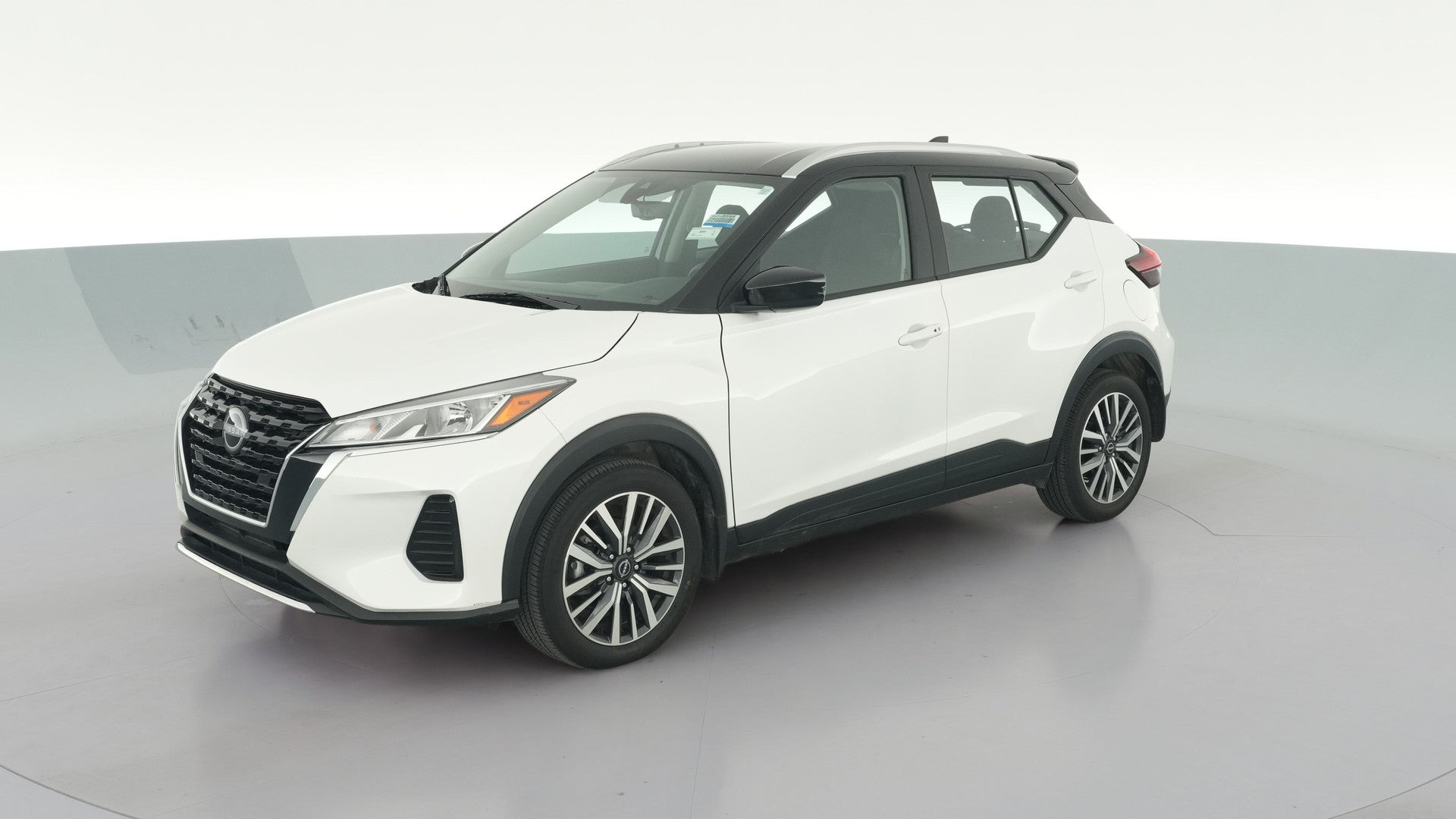 2024 Nissan Kicks vehicle photo