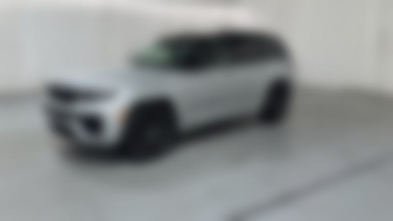 2026 Jeep Grand Cherokee vehicle photo