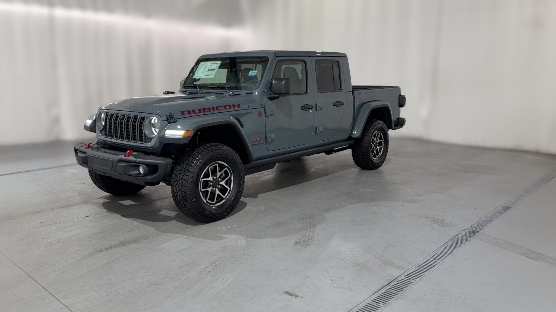 2026 Jeep Gladiator vehicle photo