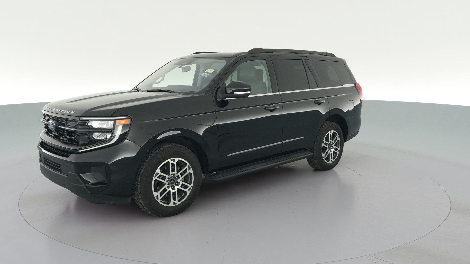 2025 Ford Expedition vehicle photo