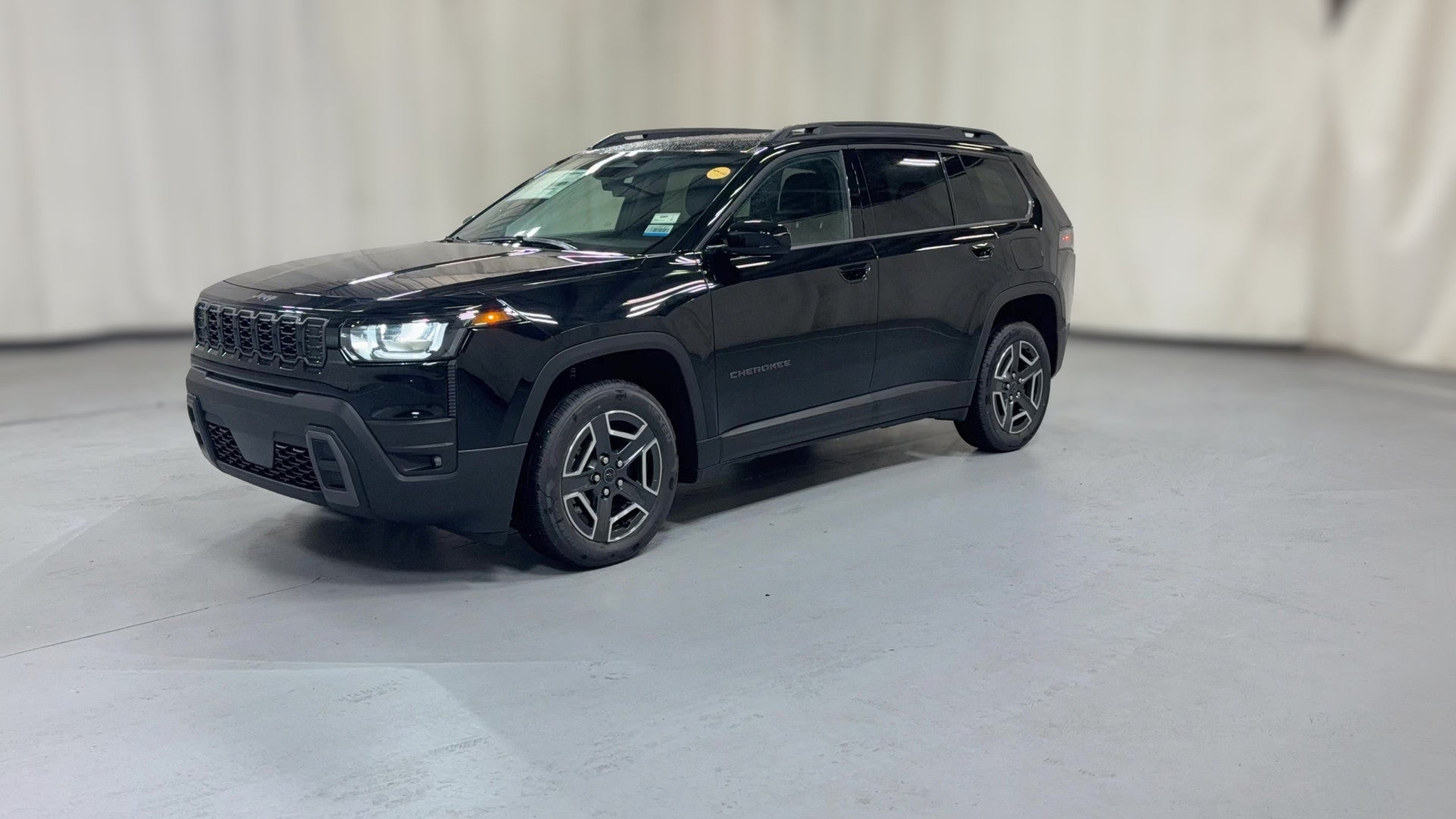 2026 Jeep Cherokee vehicle photo