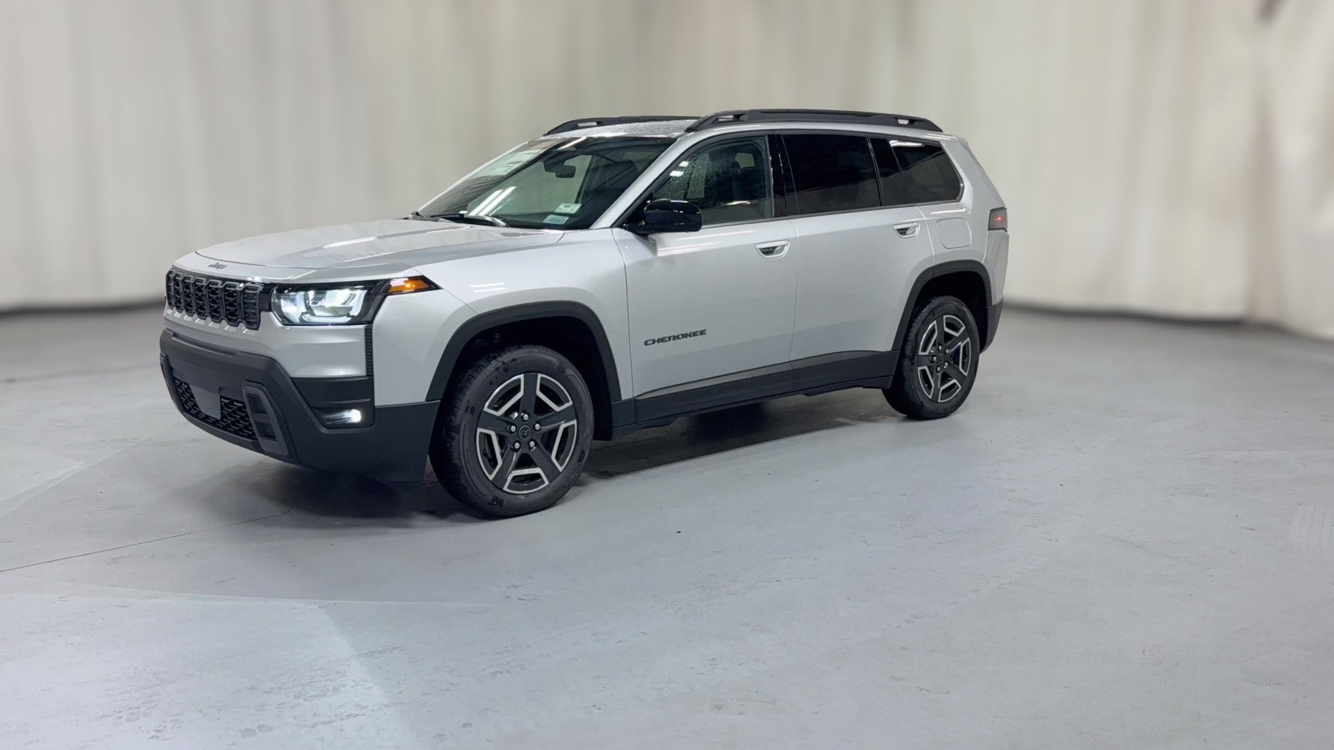 2026 Jeep Cherokee vehicle photo