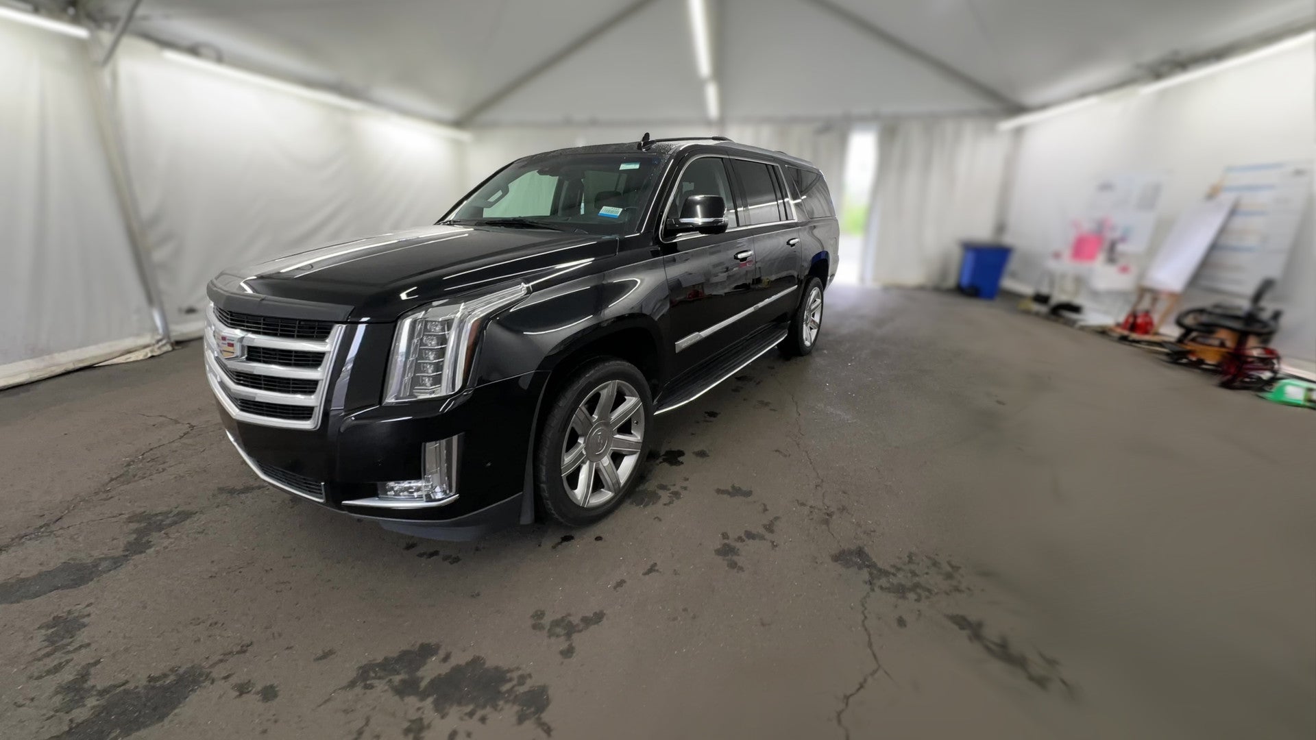 2019 Cadillac Escalade ESV vehicle photo